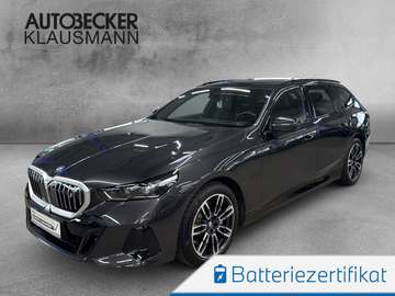 xDrive40 Touring M SPORT 19''LC PROF PANO AHK SITZ