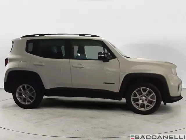 Jeep Renegade view 6