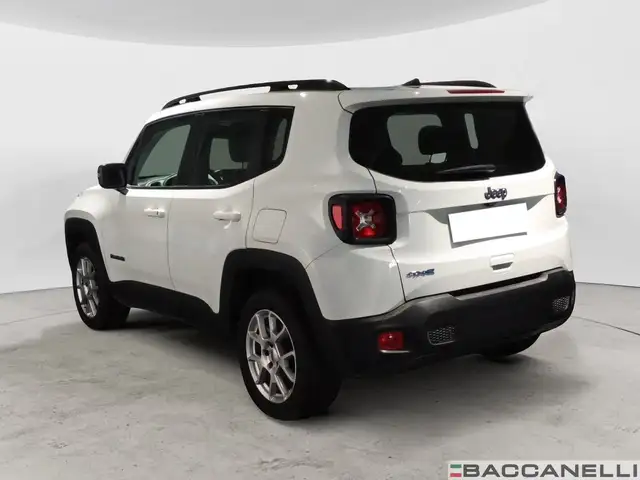 Jeep Renegade view 5