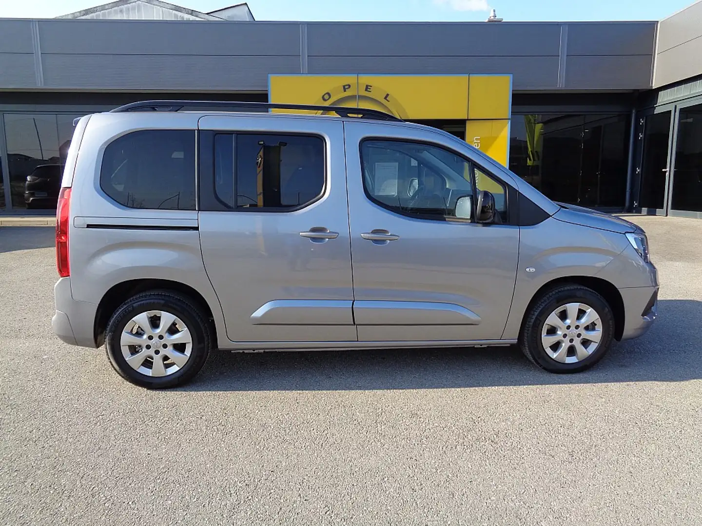 Opel Combo Elektro L 50kWh *AKTIONSPREIS* + 2,99% Leasing Zilver - 1