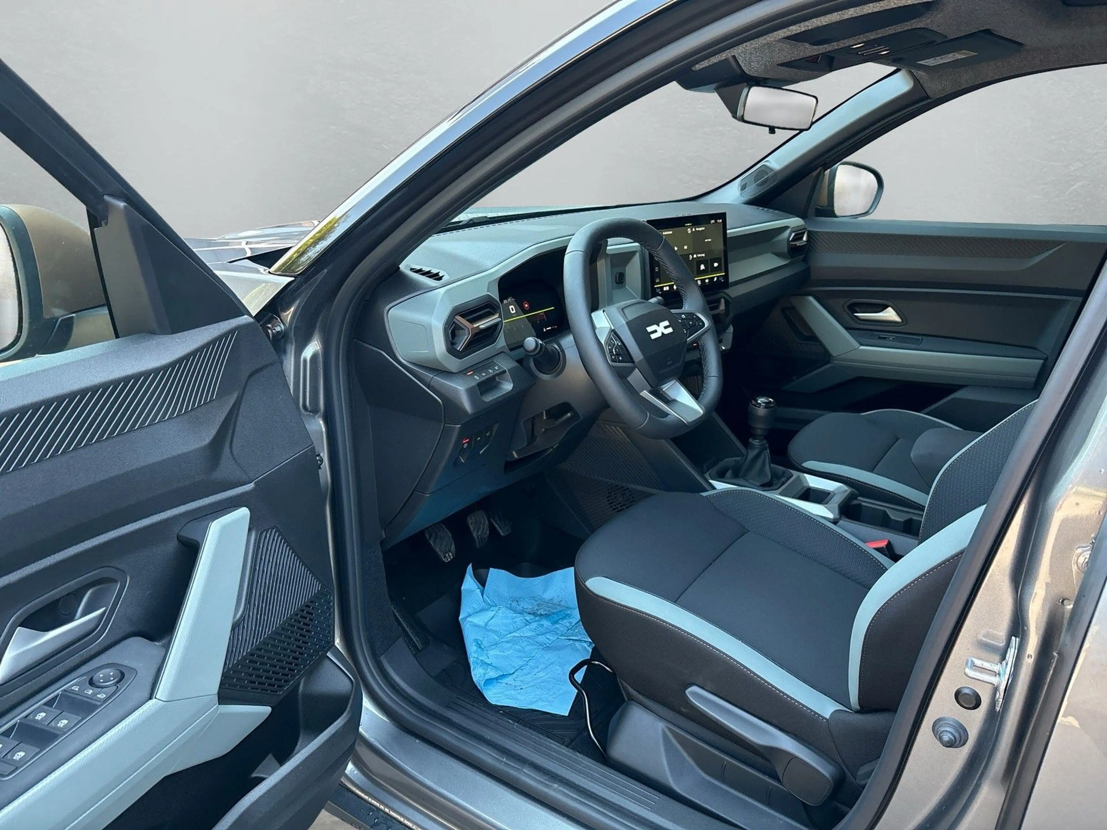 Dacia Bigster LPG 140 Extreme *Navi*Pano*360* — photo 8