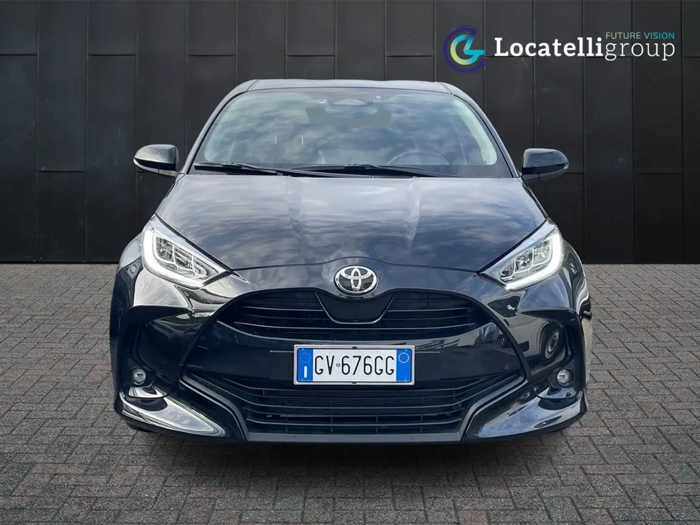 Toyota Yaris 1.5 Hybrid Trend Nero - 2