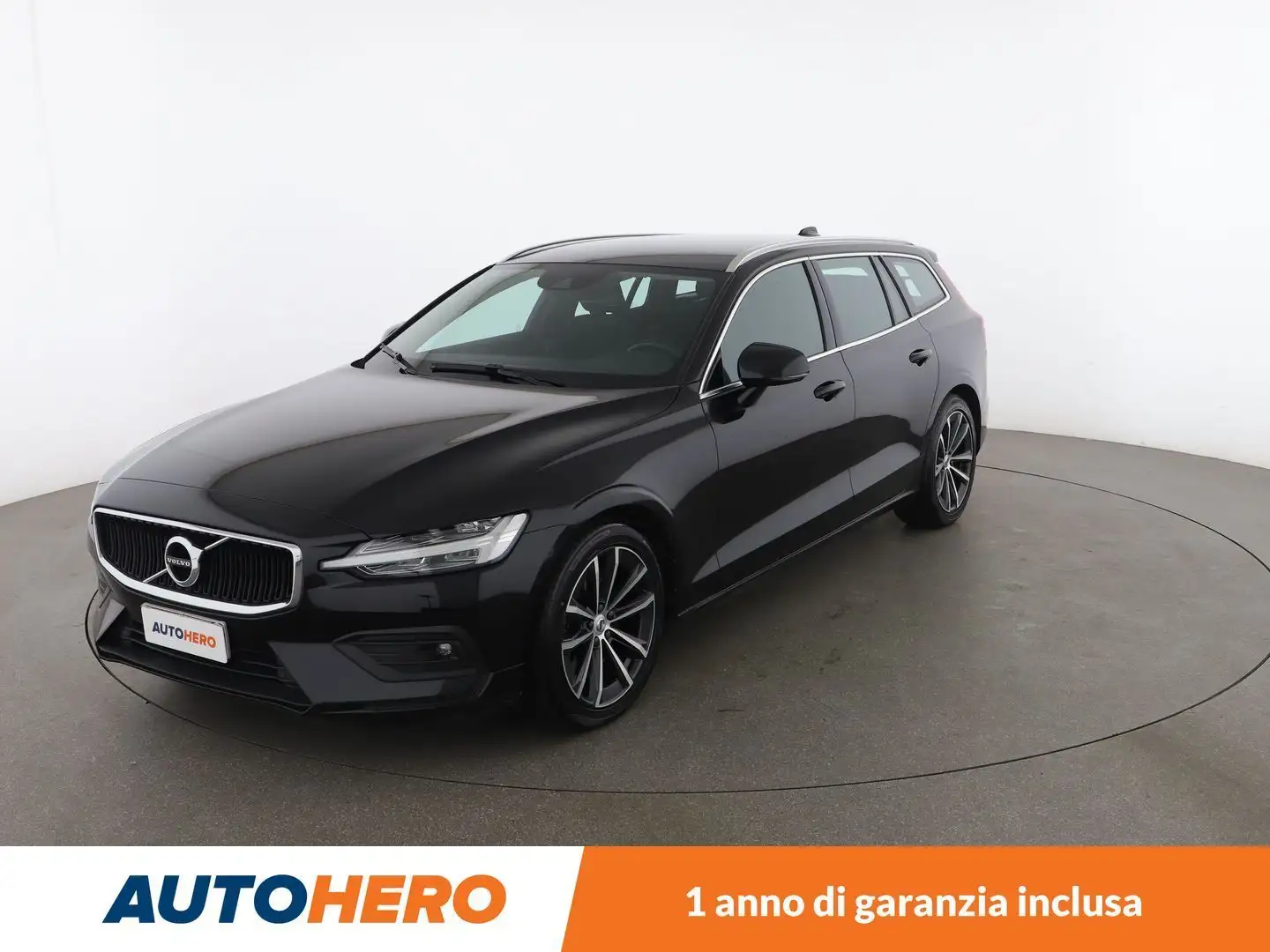 Volvo 2.0 B5 Momentum Business Pro MHEV Чорний - 1