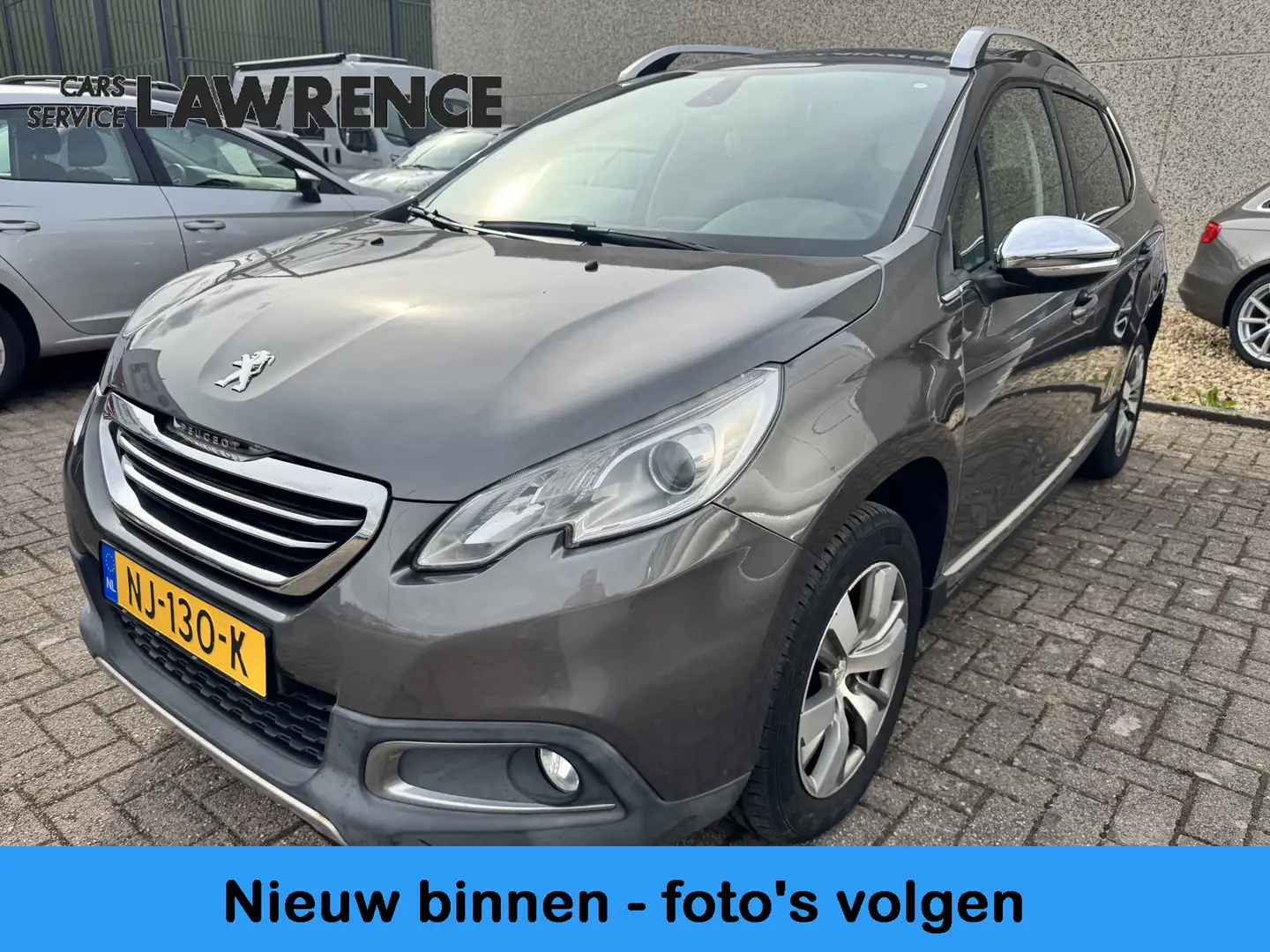 Peugeot 2008 1.2 VTi Allure | Airco | Navi | Perfect onderhoude Gris - 1