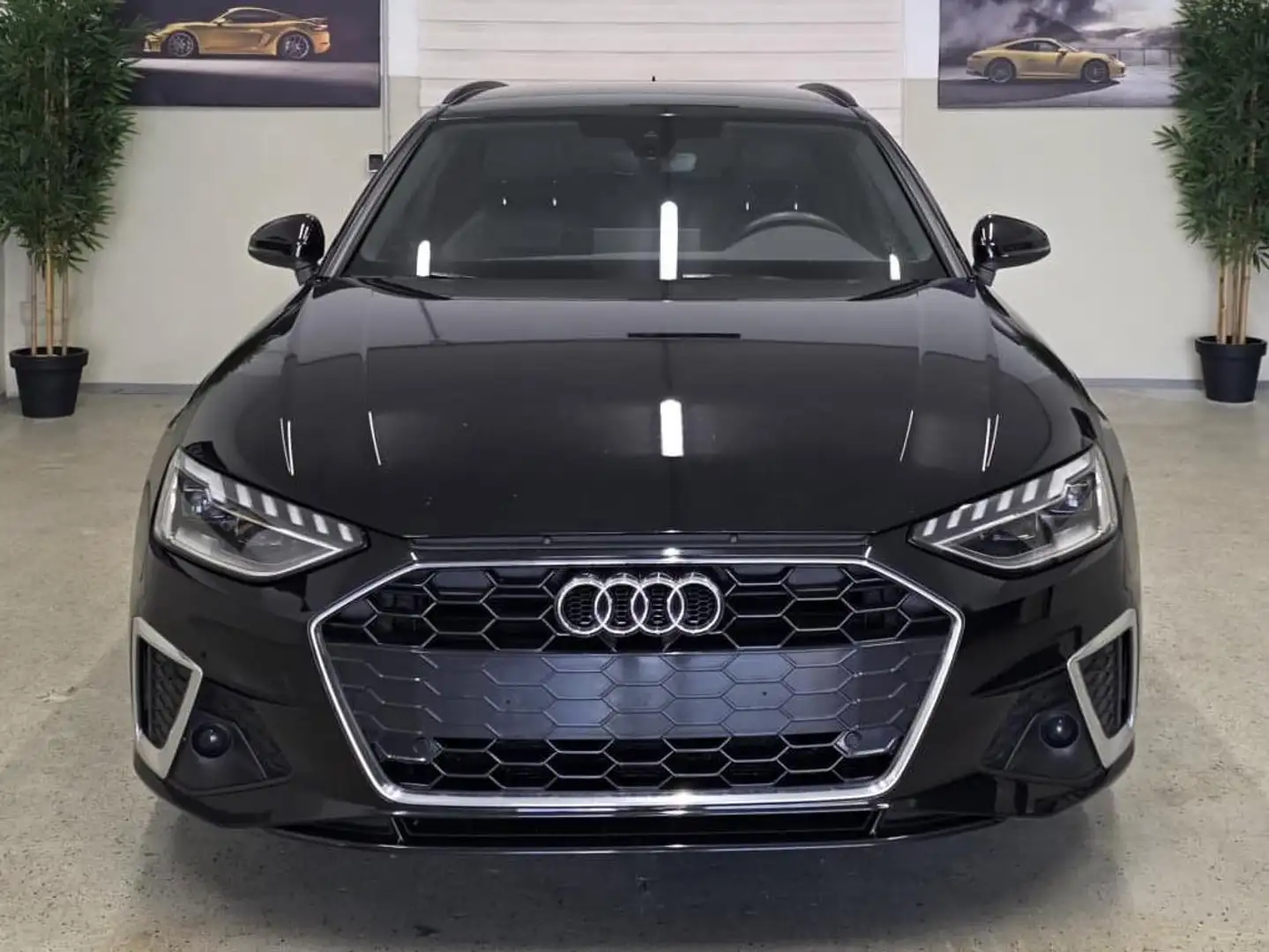 Audi A4 35 TDI S line Edition One Schwarz - 2