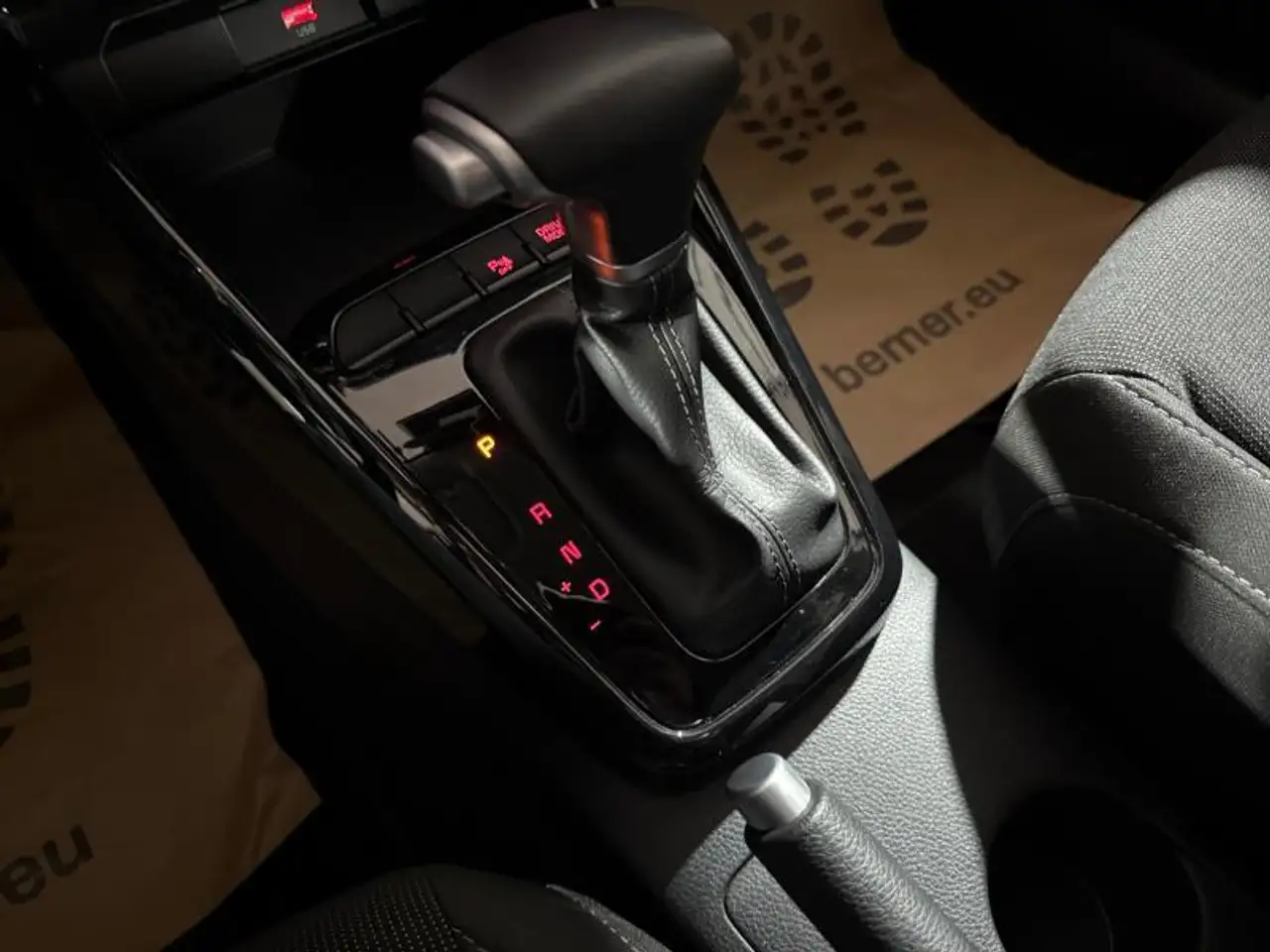 Kia Rio 1.0i 100cv Pulse Auto Camera*Carplay, миниатюра 18