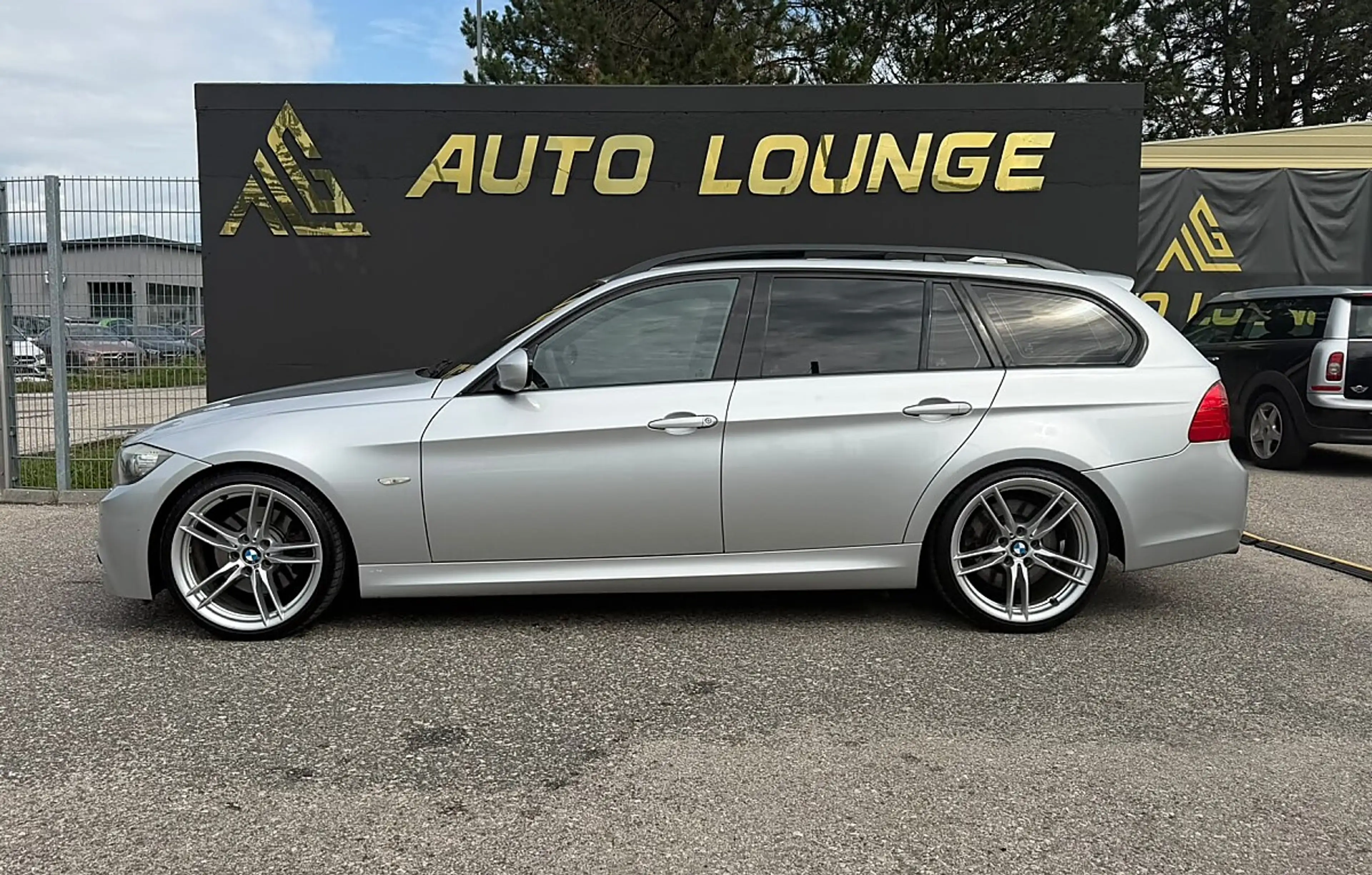 BMW 330 d DPF Touring — photo 4