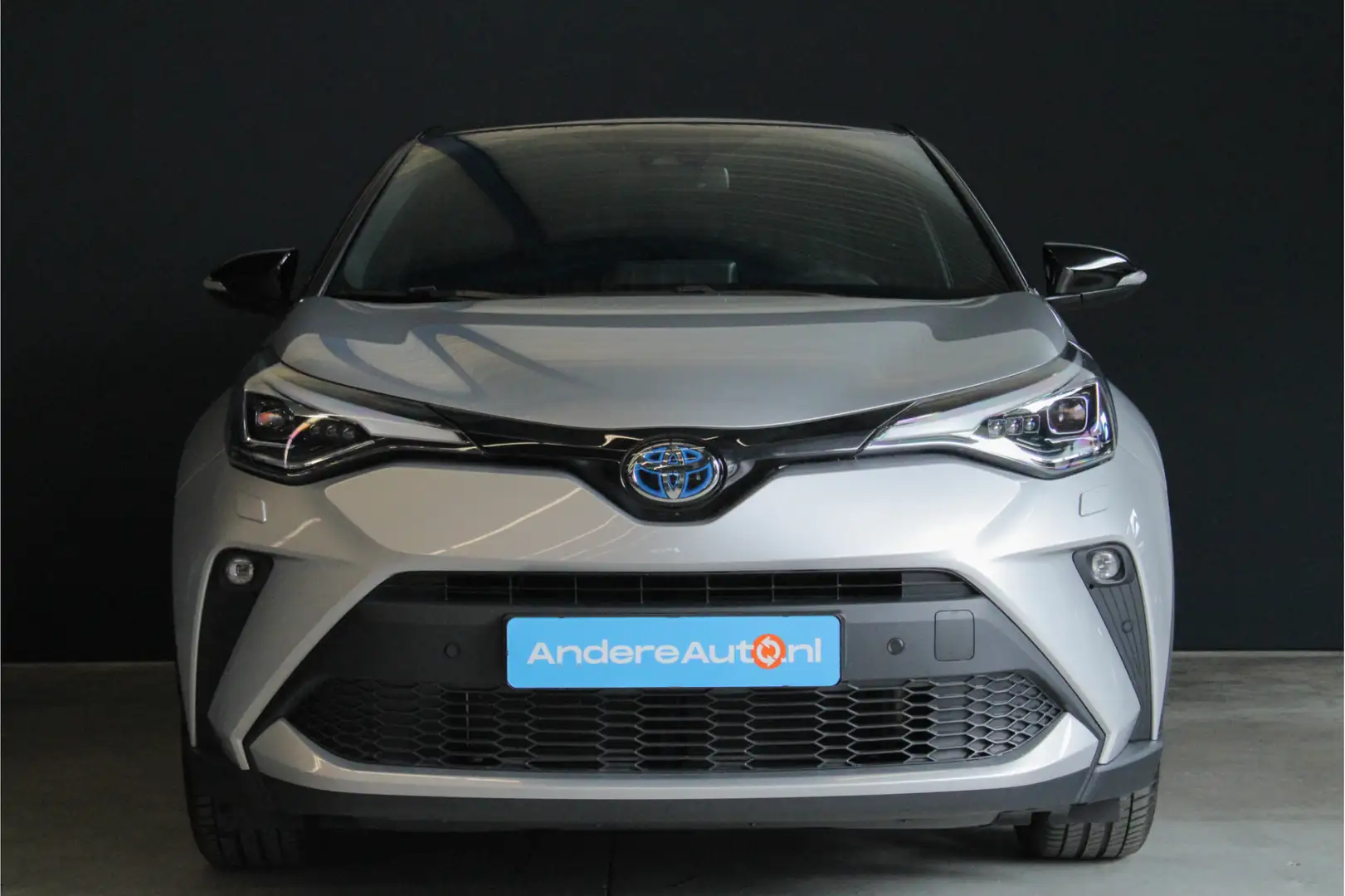 Toyota C-HR 1.8 Hybrid Bi-Tone |voorruitverwarming|LED|parkeer Argent - 2