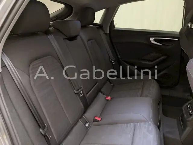 Audi A5 view 9