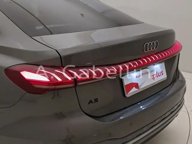 Audi A5 view 11