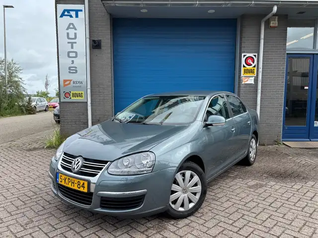 Volkswagen Jetta 1.6 COMFORTLINE