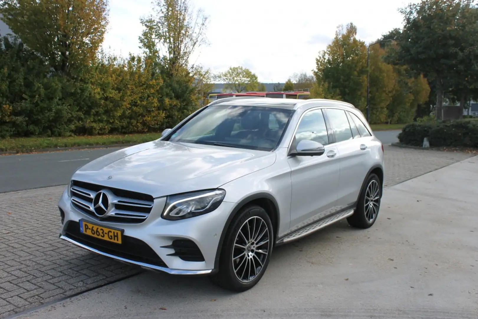 Mercedes-Benz GLC 250 4MATIC AMG Gris - 1
