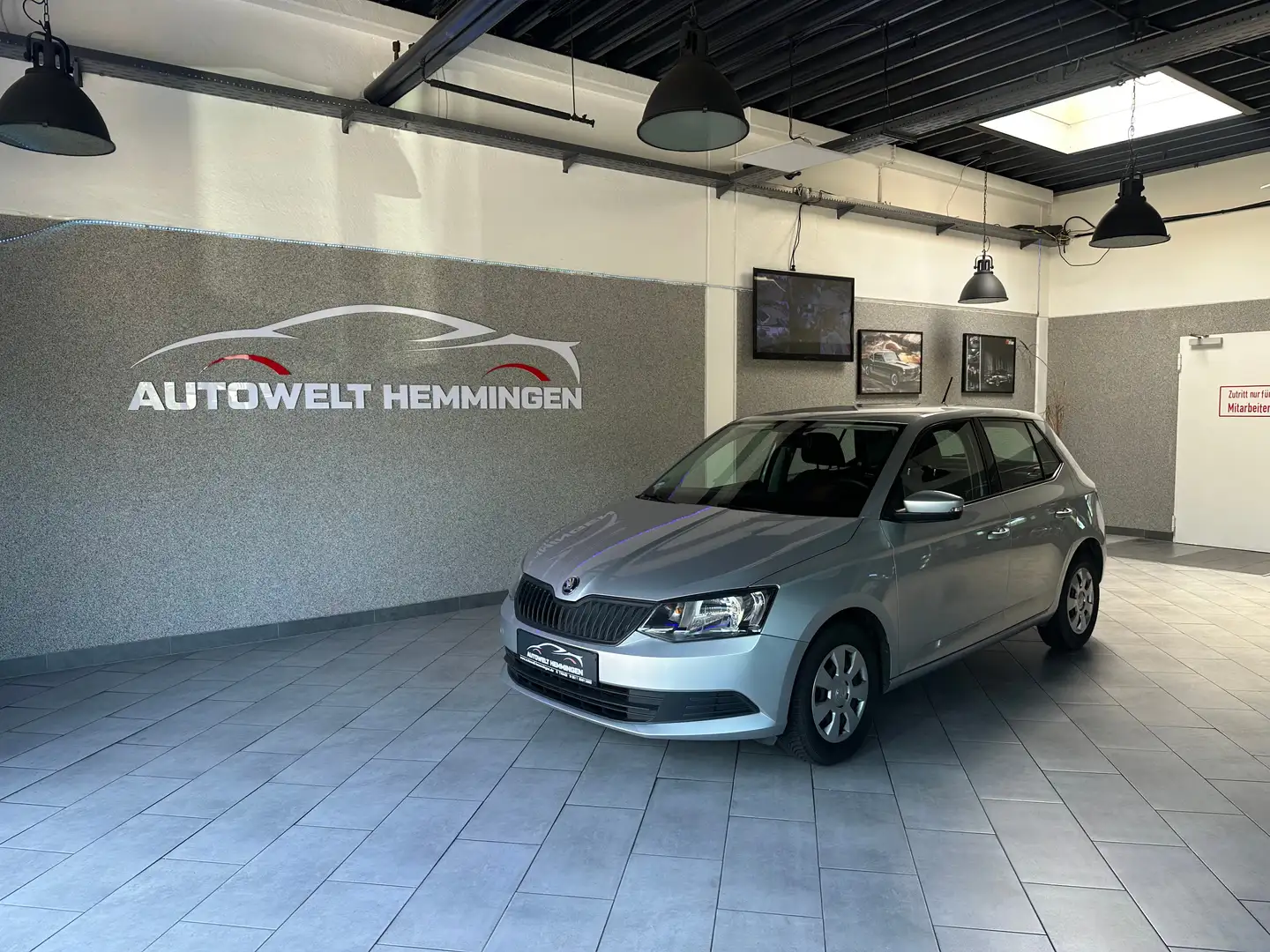 Skoda Fabia 1.0 Active*12M.Garantie*Finanzierung* Argent - 1