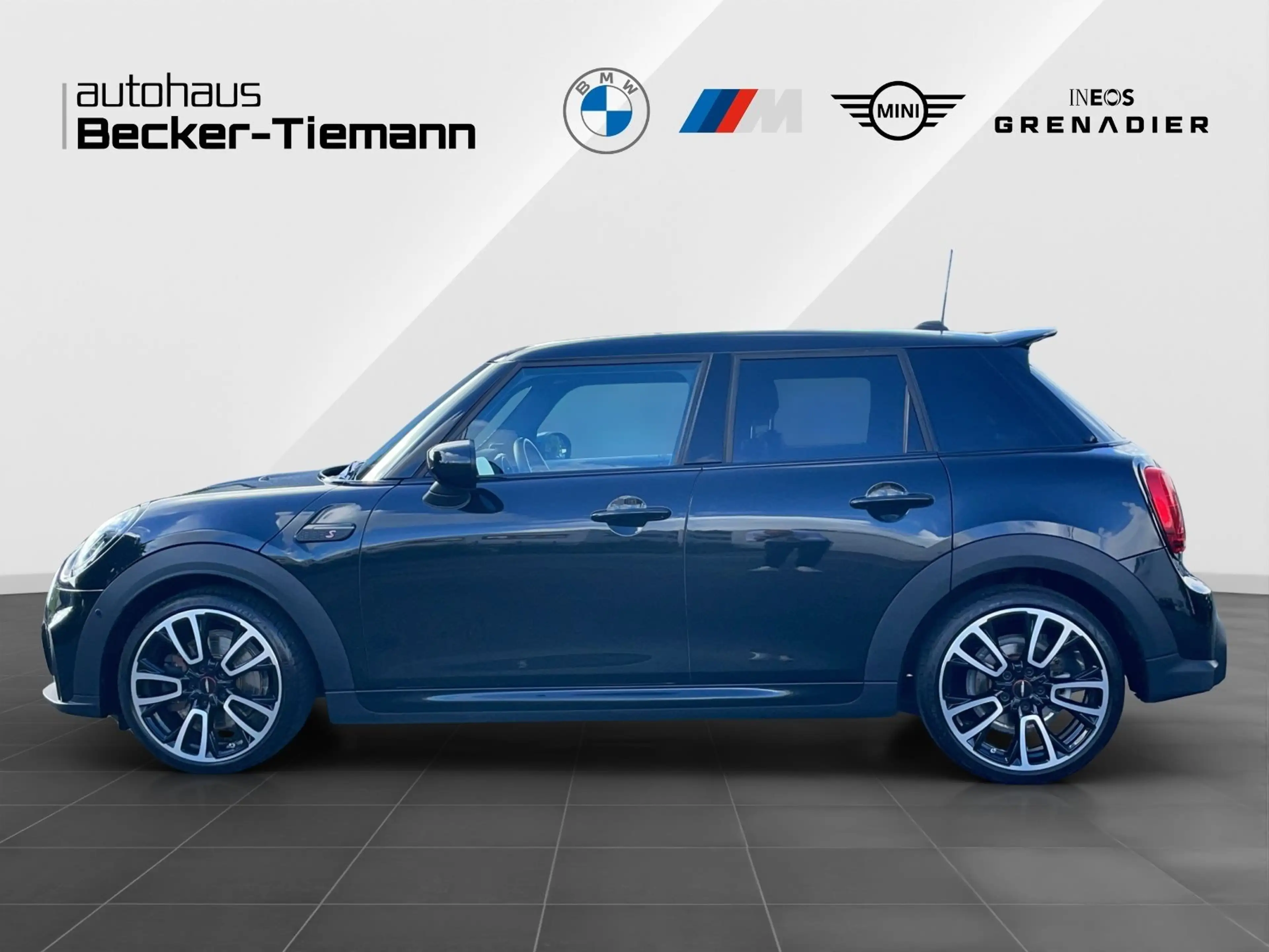 MINI Cooper S 5-Türer | JCW Trim | RFK | Pano.Dach | HK HiFi etc — photo 3