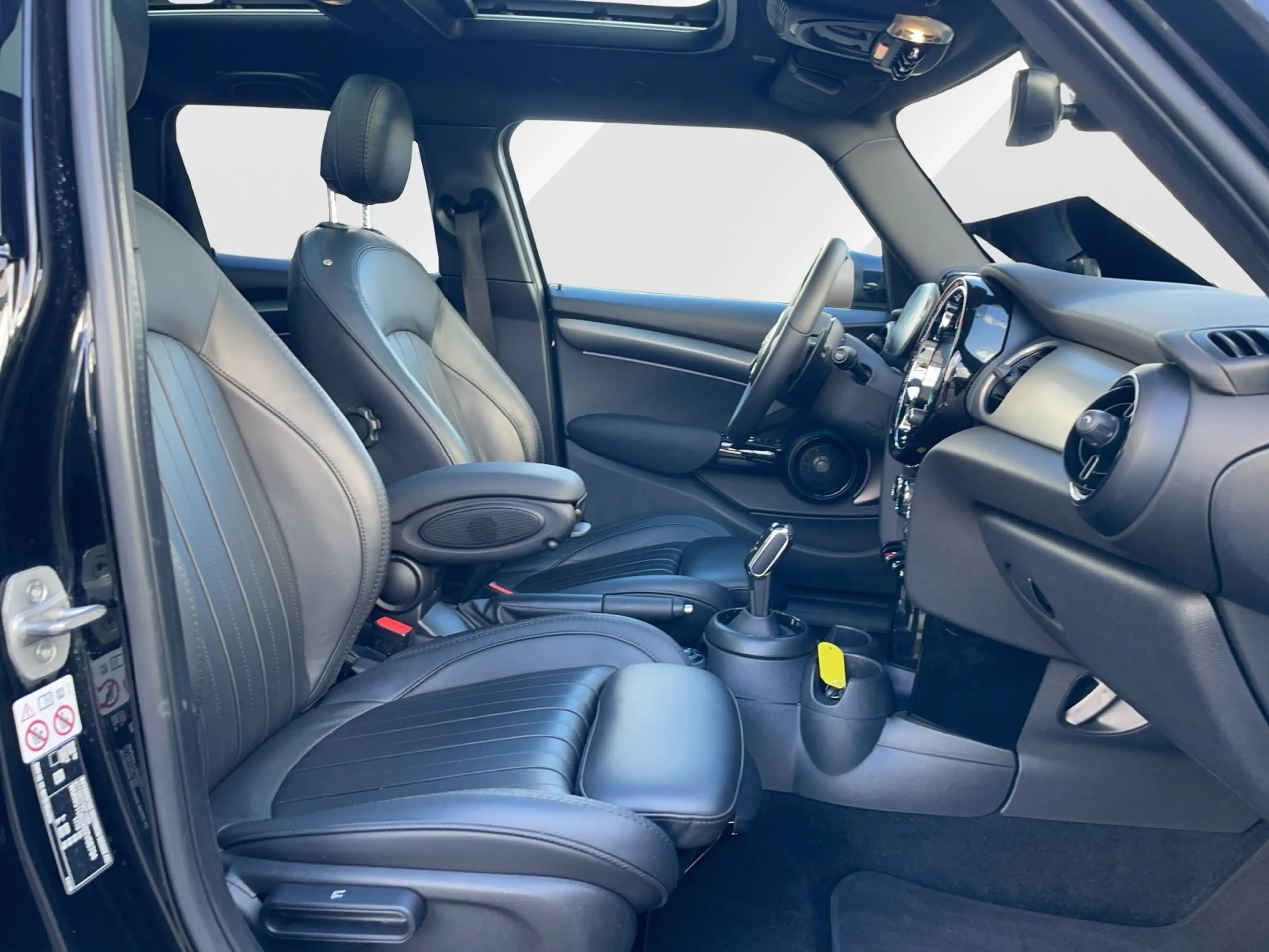 MINI Cooper S 5-Türer | JCW Trim | RFK | Pano.Dach | HK HiFi etc — photo 14