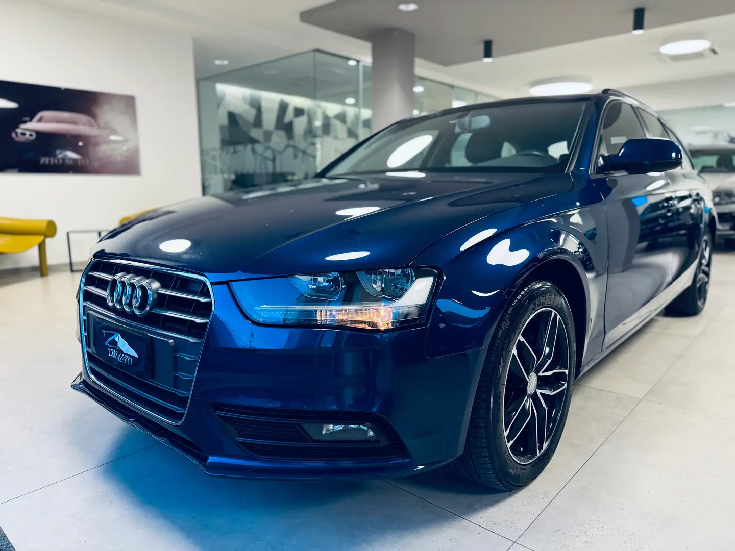 Audi A4 Avant 2.0 tdi Business 150cv Blau - 1