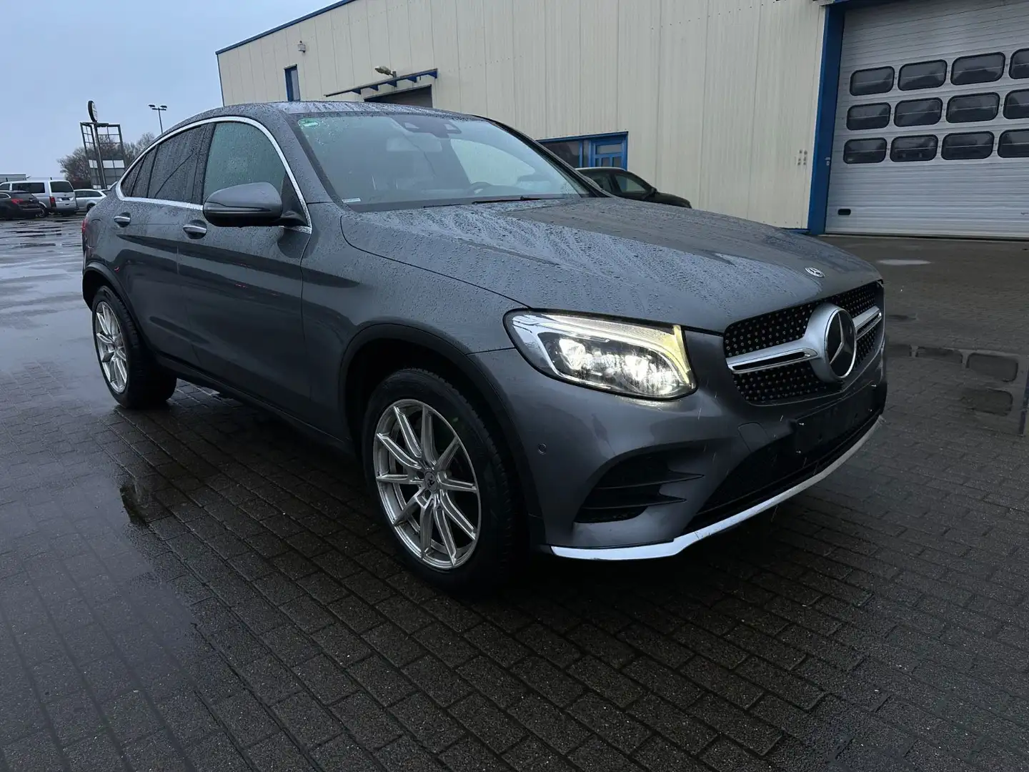Mercedes-Benz GLC 350 d GLC Coupe 4Matic AMG-Line Grau - 1