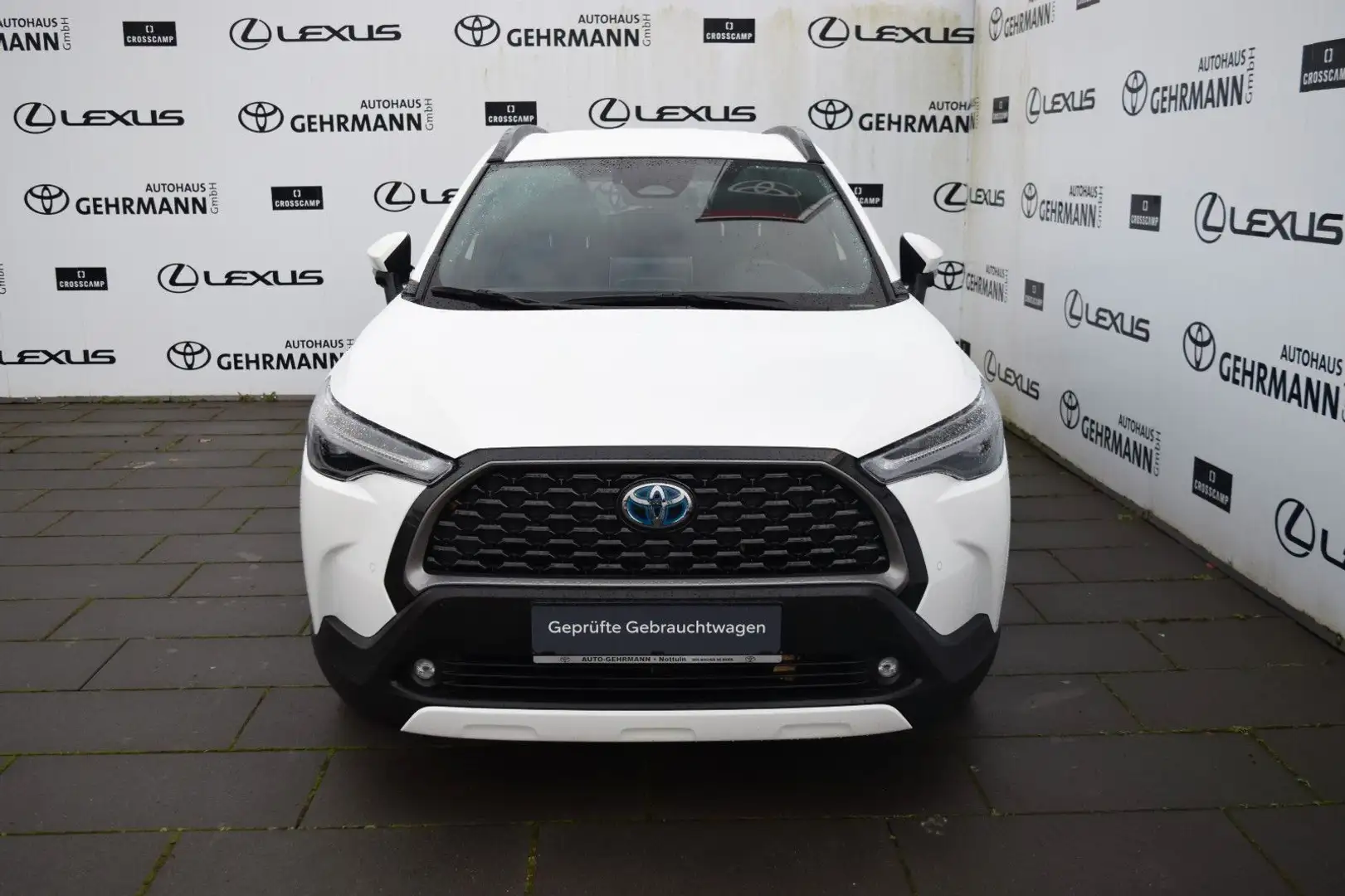Toyota Corolla Cross Hybrid FWD Team Deutschland Weiß - 2