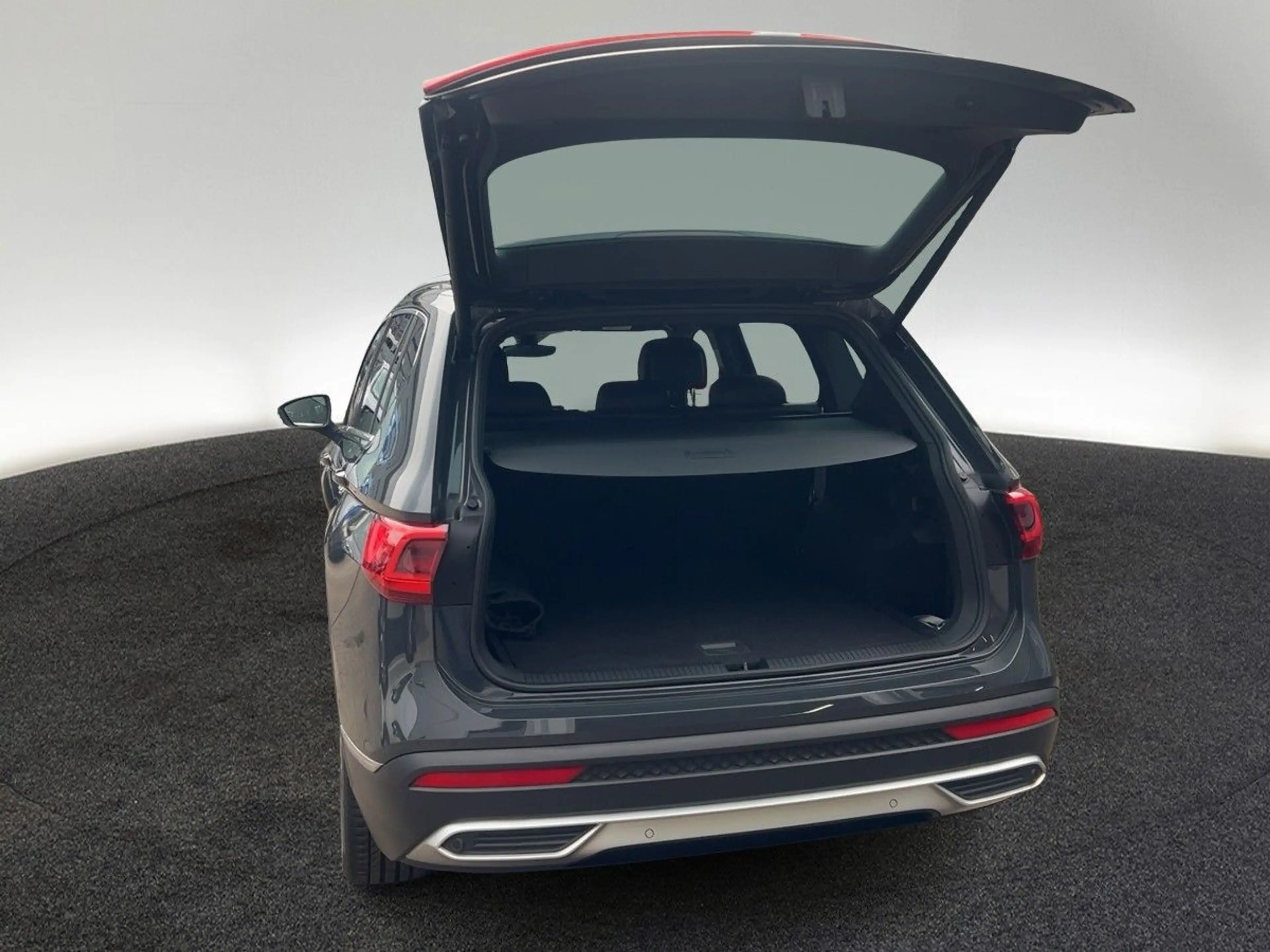 SEAT Tarraco 2.0 TDI Xperience 4Drive DSG AHK Beats N — photo 9