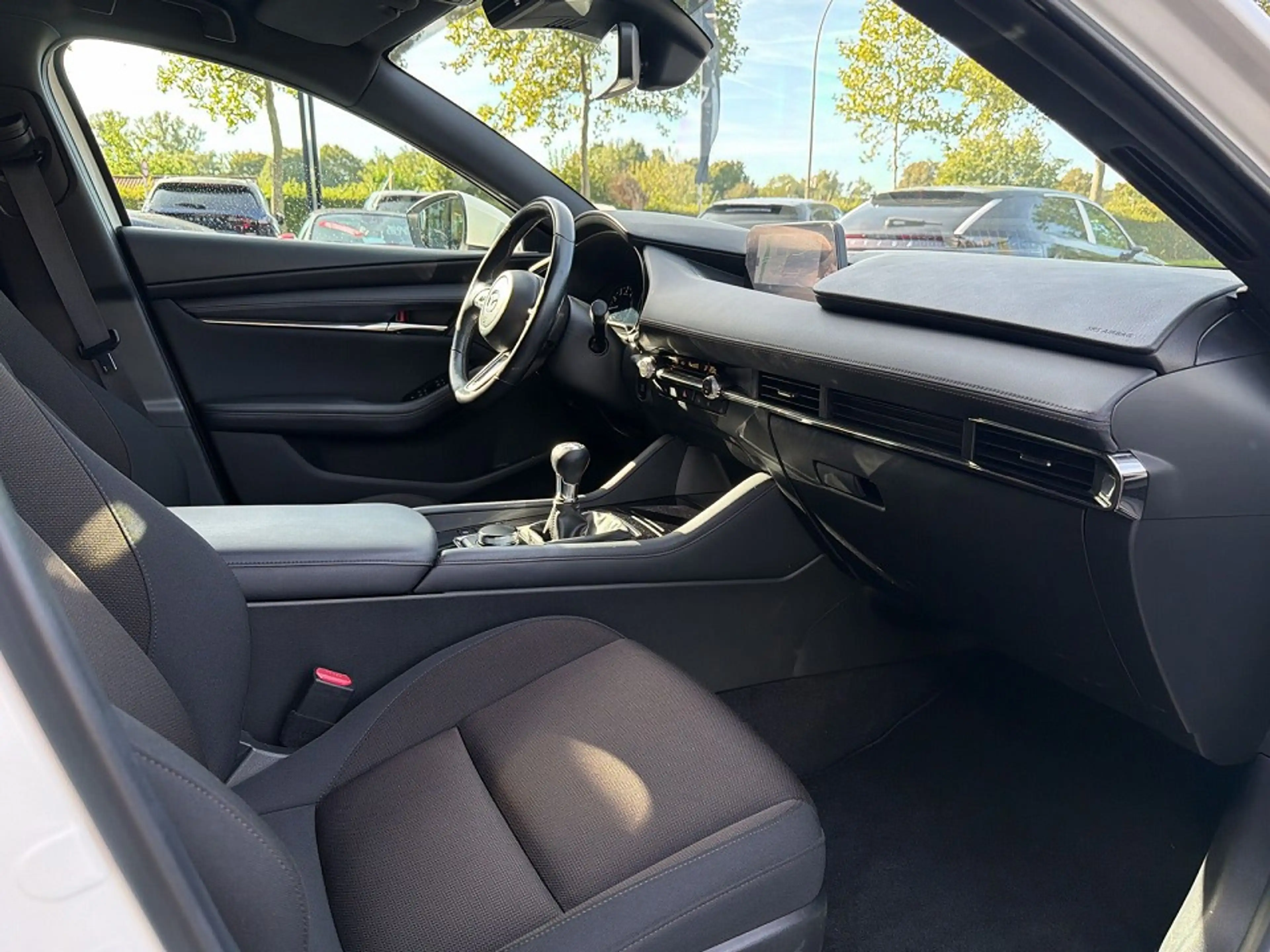 Mazda 3 2.0 M Hybrid Selection A18 — photo 7