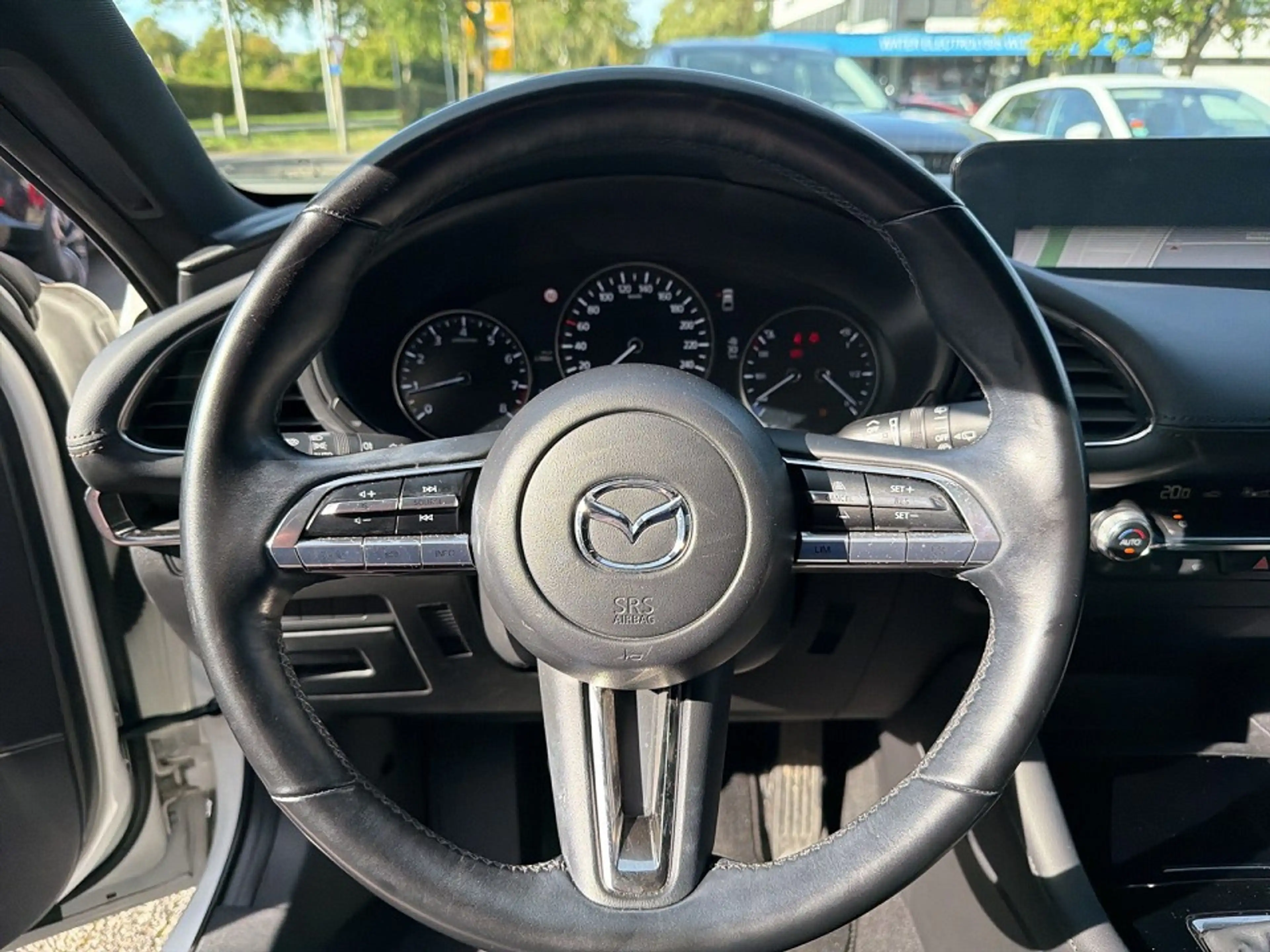 Mazda 3 2.0 M Hybrid Selection A18 — photo 15