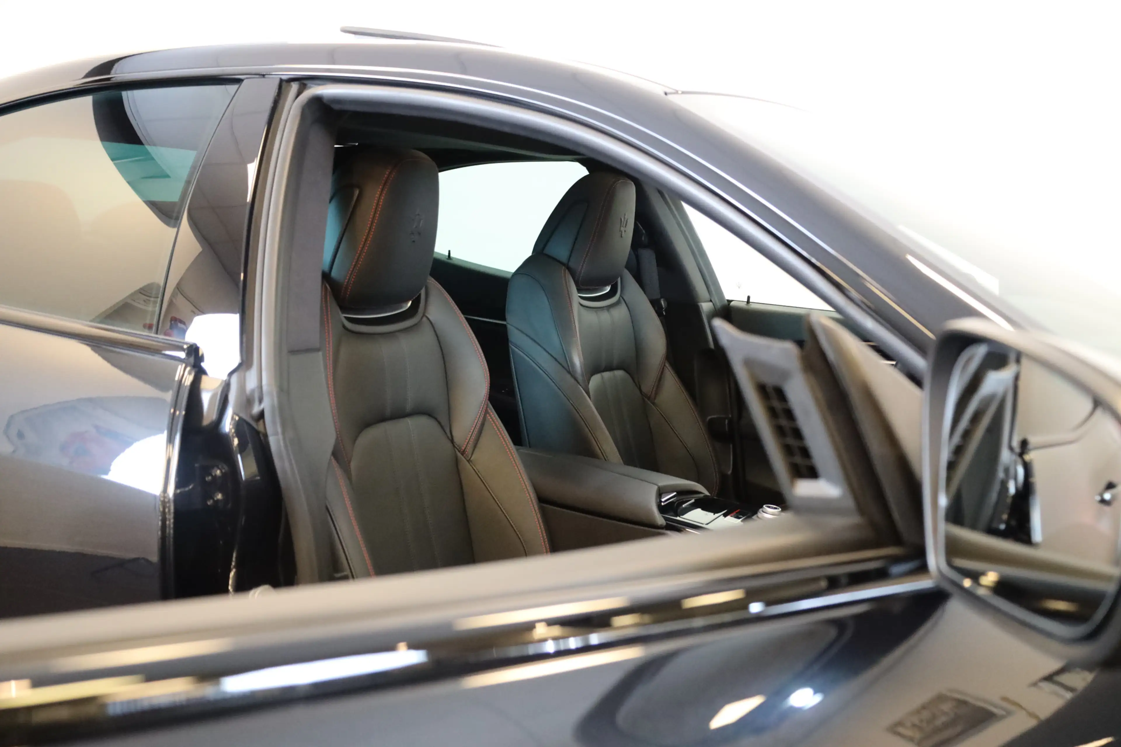 Maserati Ghibli 3.0 V6 Ribelle 1 of 200 | Harman Kardon | BTW | Ca — photo 18