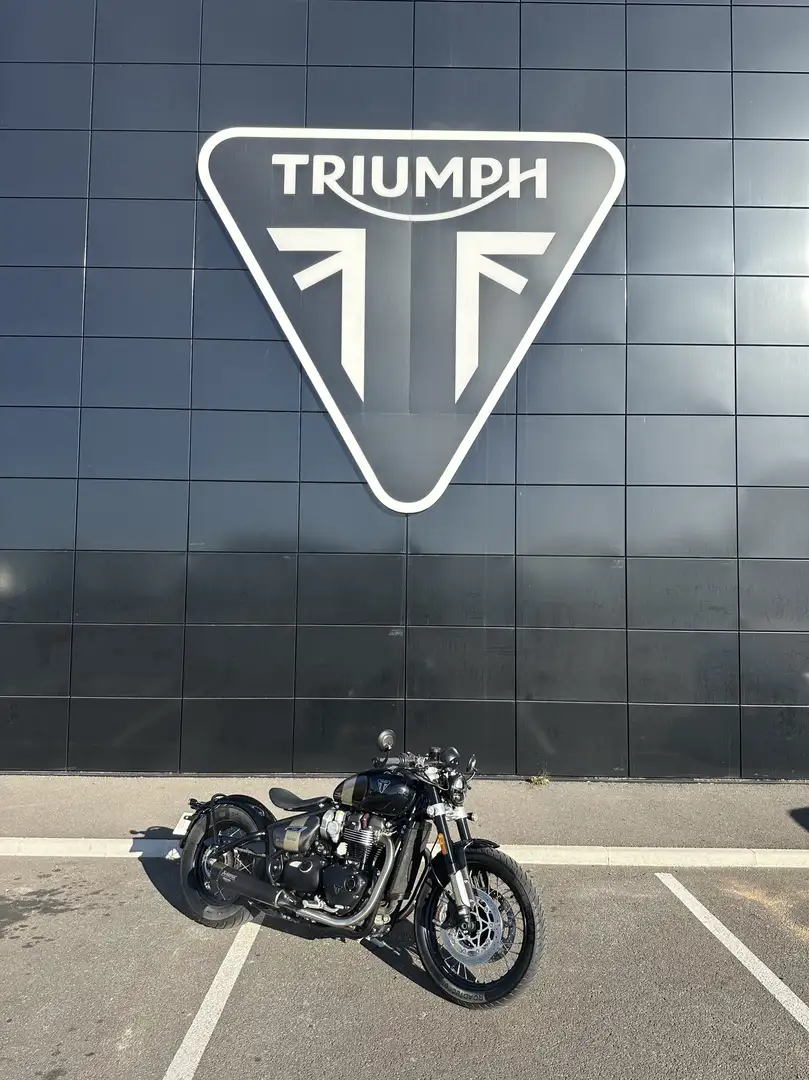 Triumph Bonneville Bobber Noir - 1