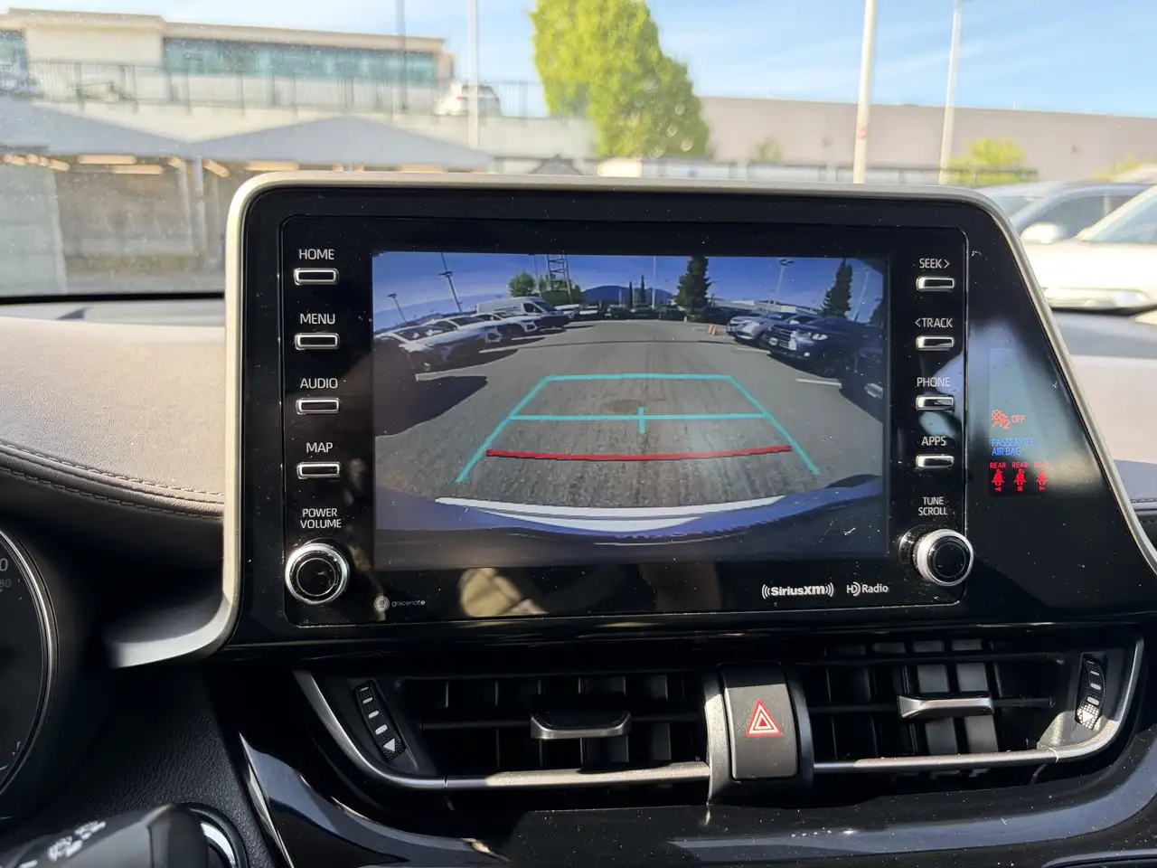 Toyota C-HR снимка Toyota C-HR