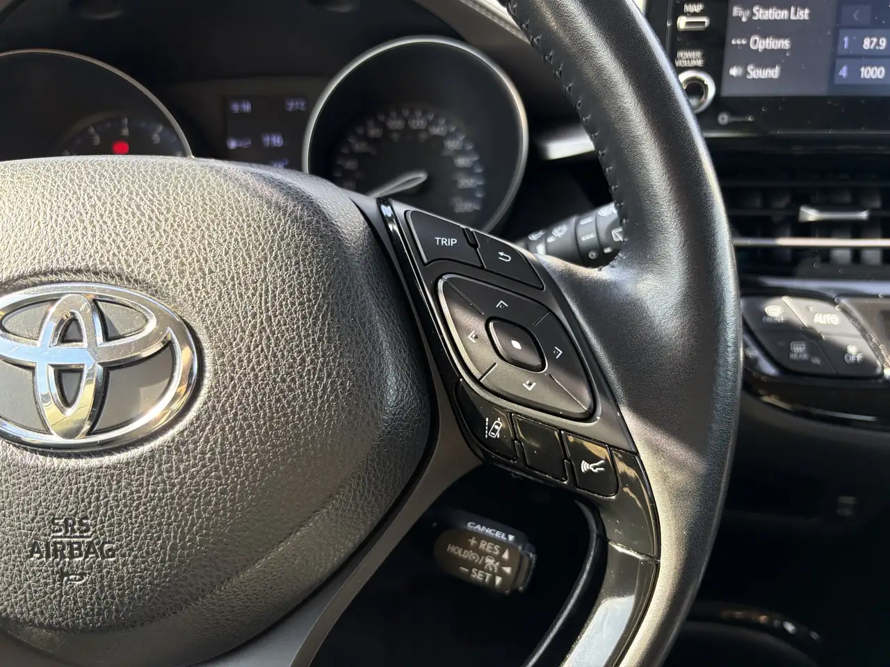 Toyota C-HR снимка Toyota C-HR