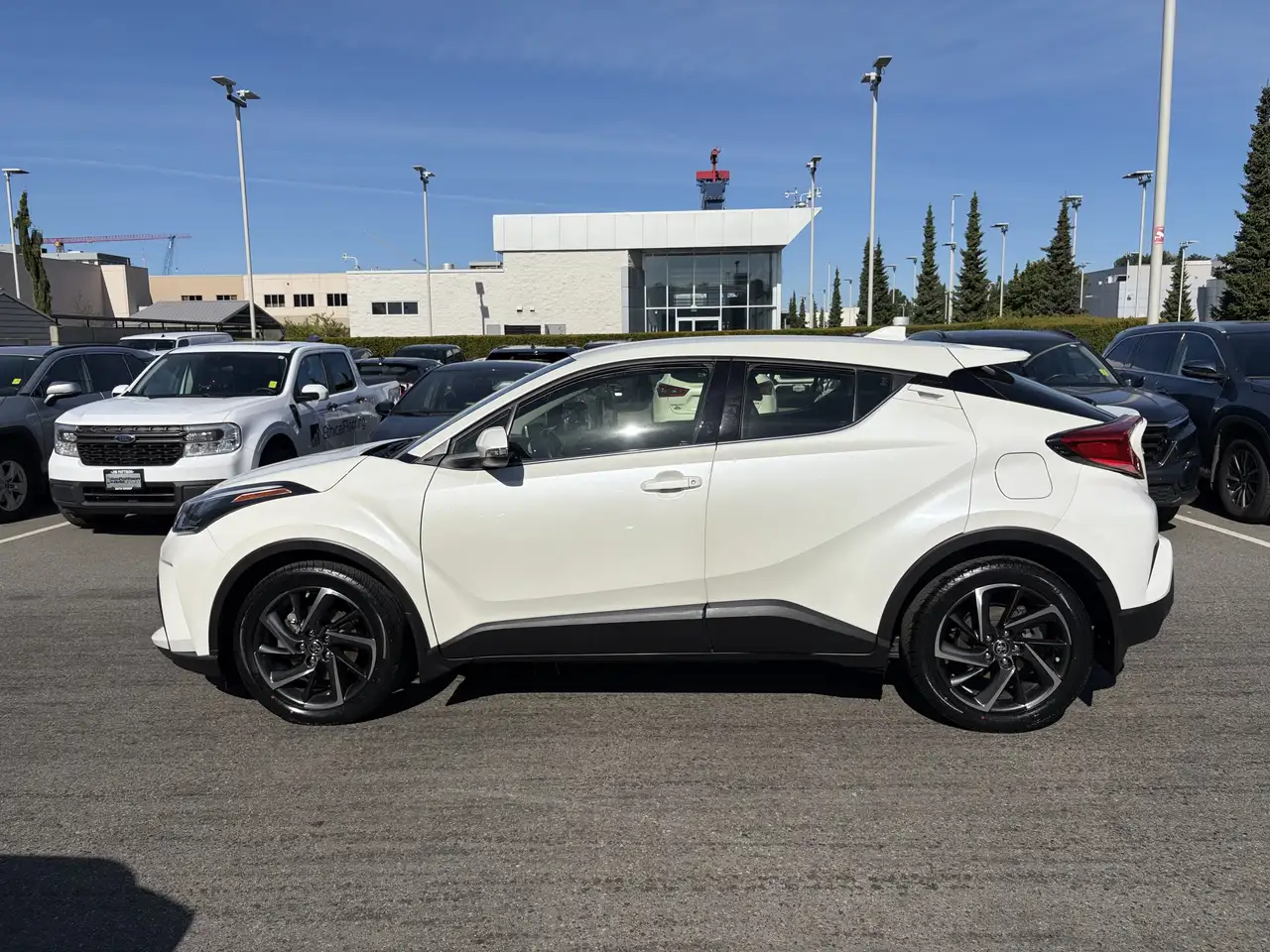 Toyota C-HR снимка Toyota C-HR