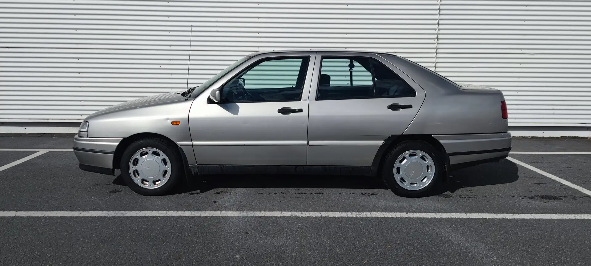 SEAT Toledo 1.8i GLX aus 1-Hand Youngtimer Bj.1994 TIPTOP Gold - 2