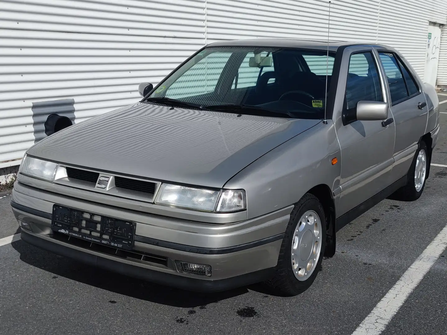 SEAT Toledo 1.8i GLX aus 1-Hand Youngtimer Bj.1994 TIPTOP Золотий - 1