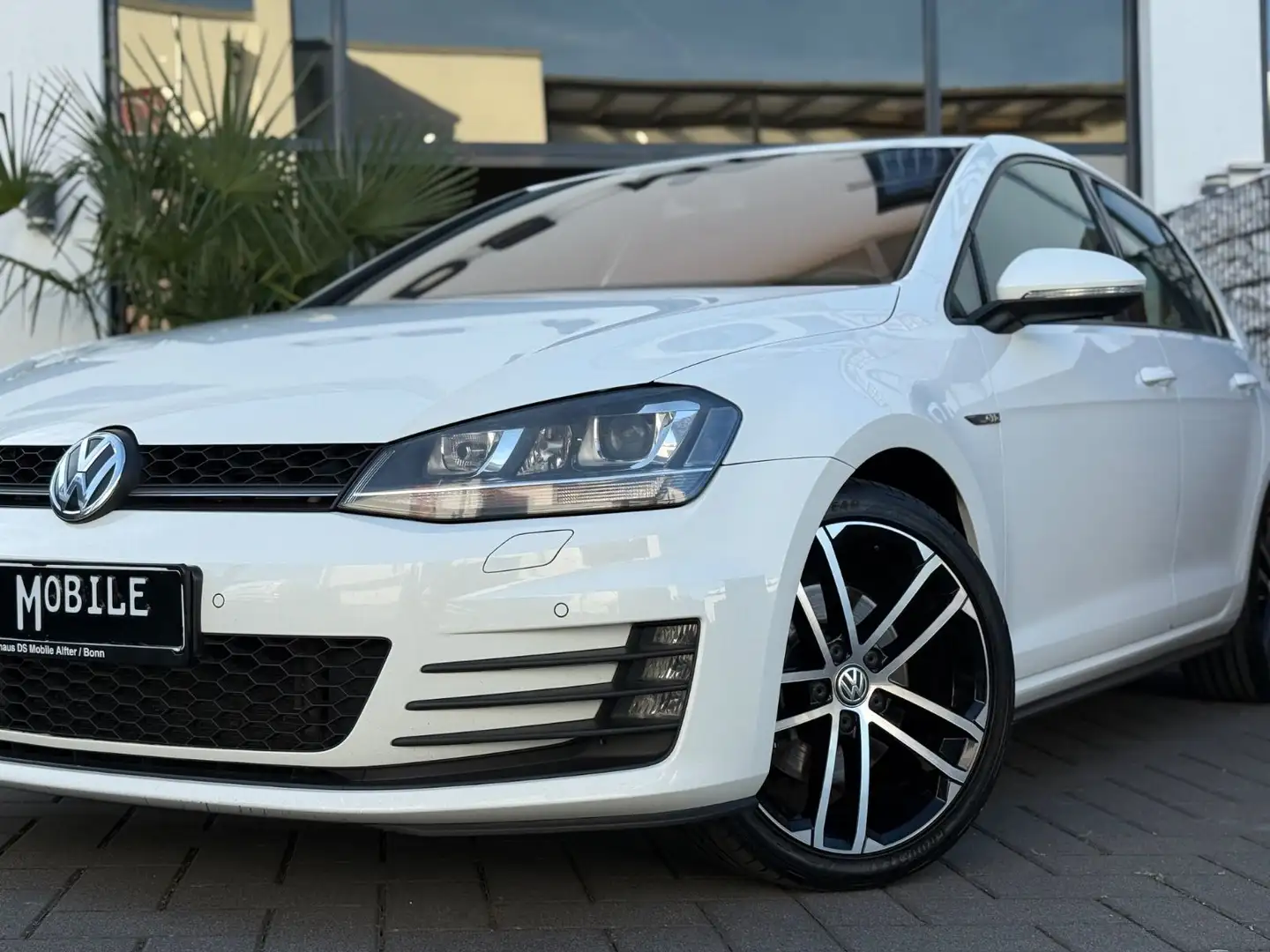 Volkswagen Golf VII Lim. GTD BMT DSG/VW Scheckheft Blanc - 2