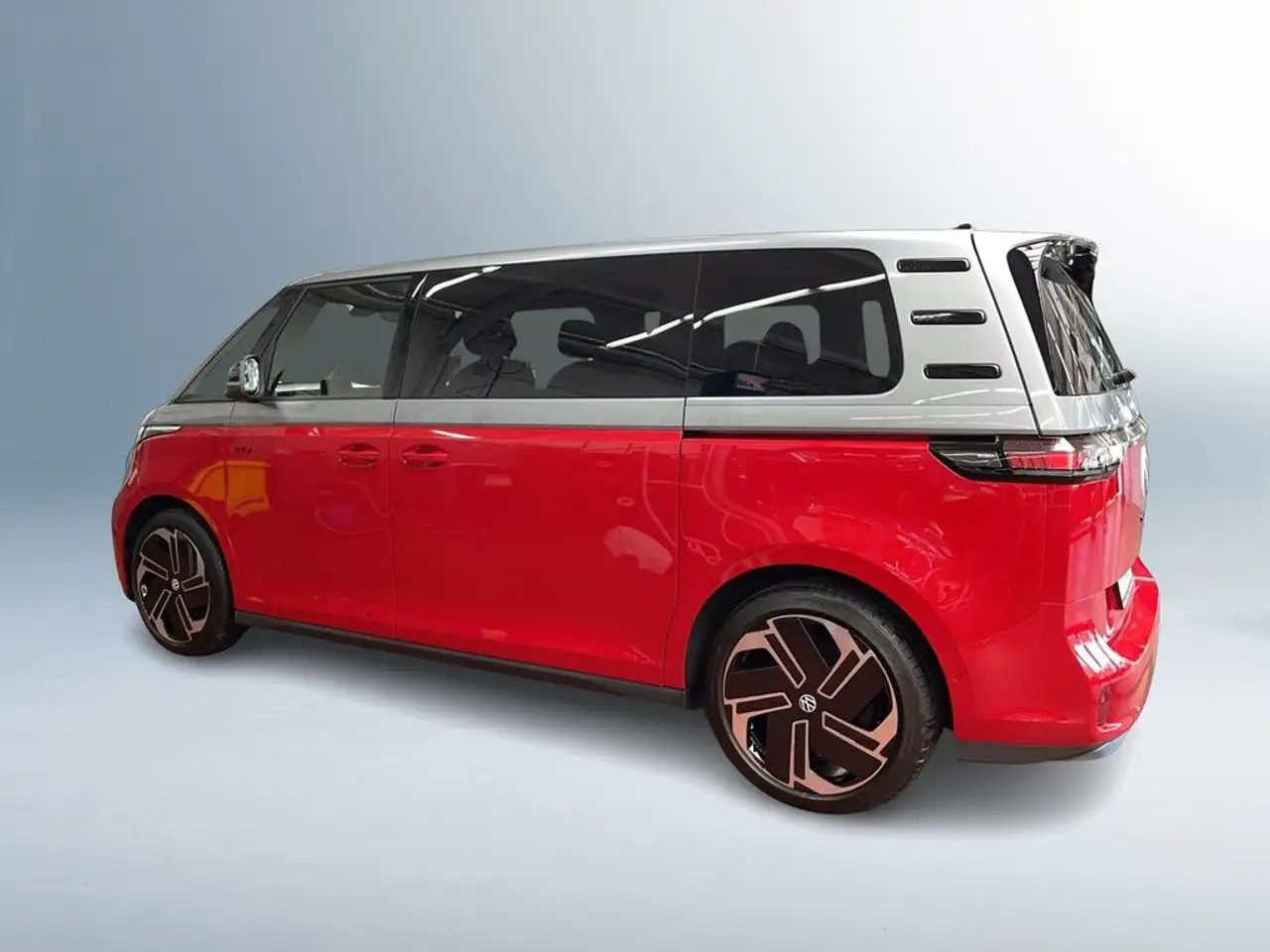 Volkswagen ID. Buzz GTX 4MOTION langer Radstand 5