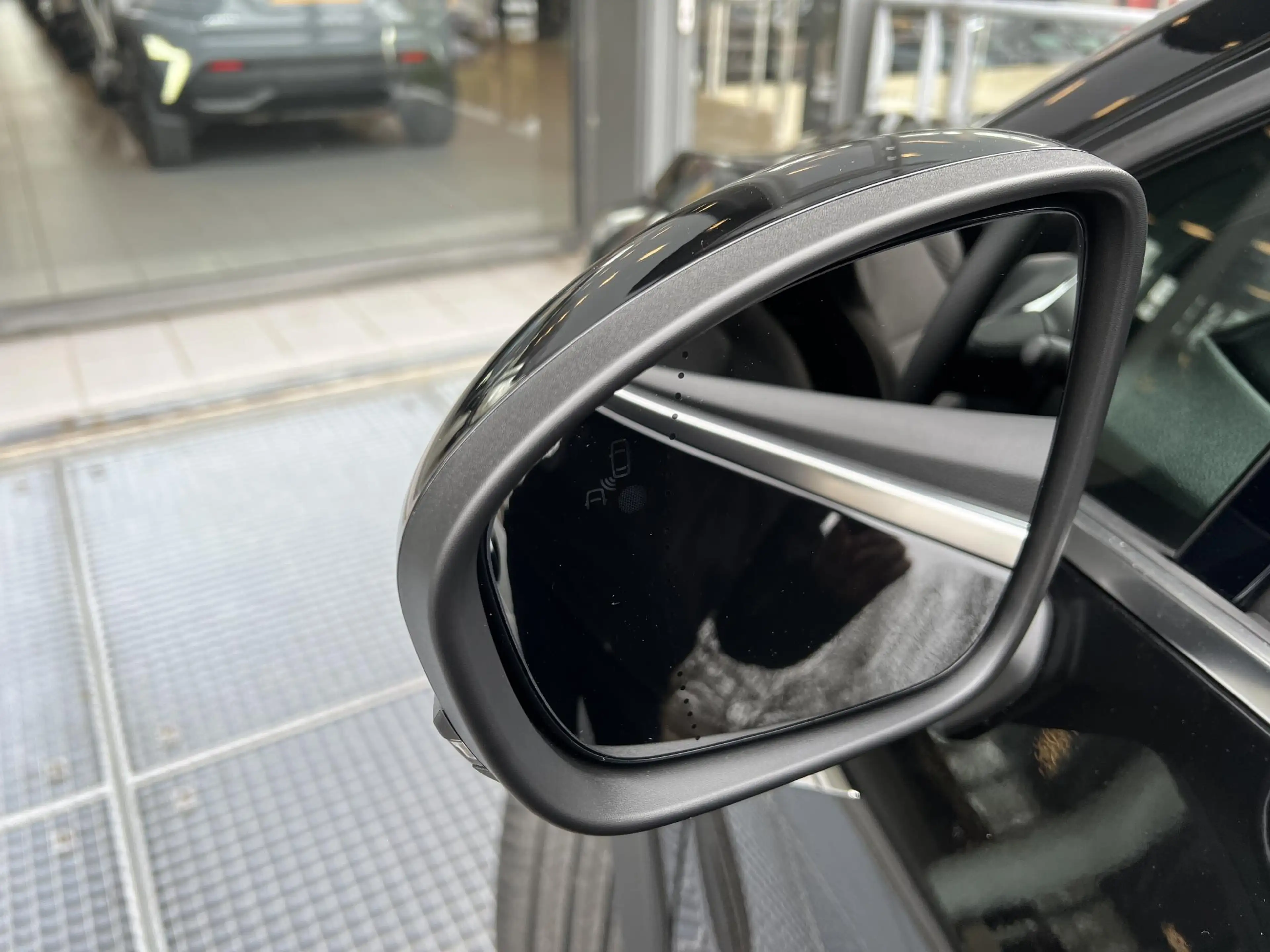 Mitsubishi Grandis 1.8 HEV First Edition | DIRECT UIT VOORRAAD LEVERB — photo 22