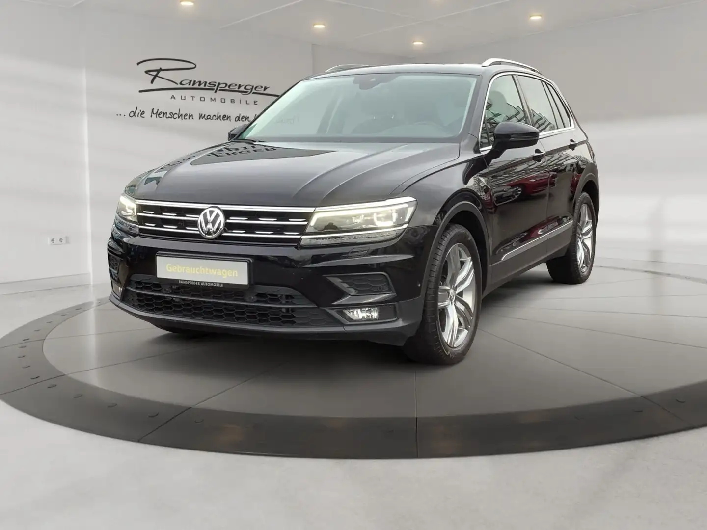 Volkswagen Tiguan 1.5 TSI IQ.DRIVE ACC AHK LED Navi Pano PD Schwarz - 2