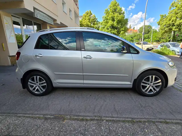 Volkswagen Golf Plus view 15