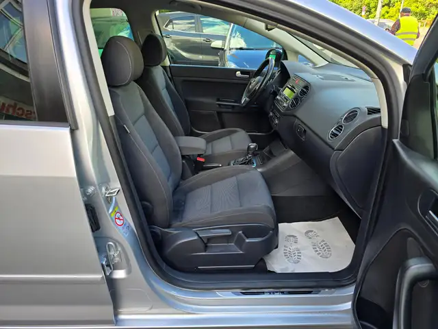 Volkswagen Golf Plus view 8