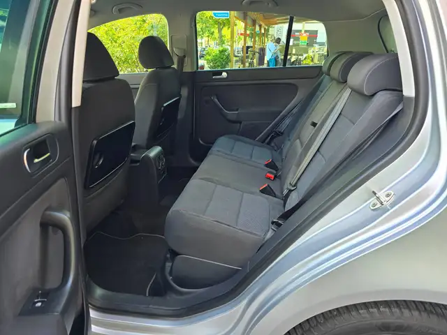 Volkswagen Golf Plus view 9