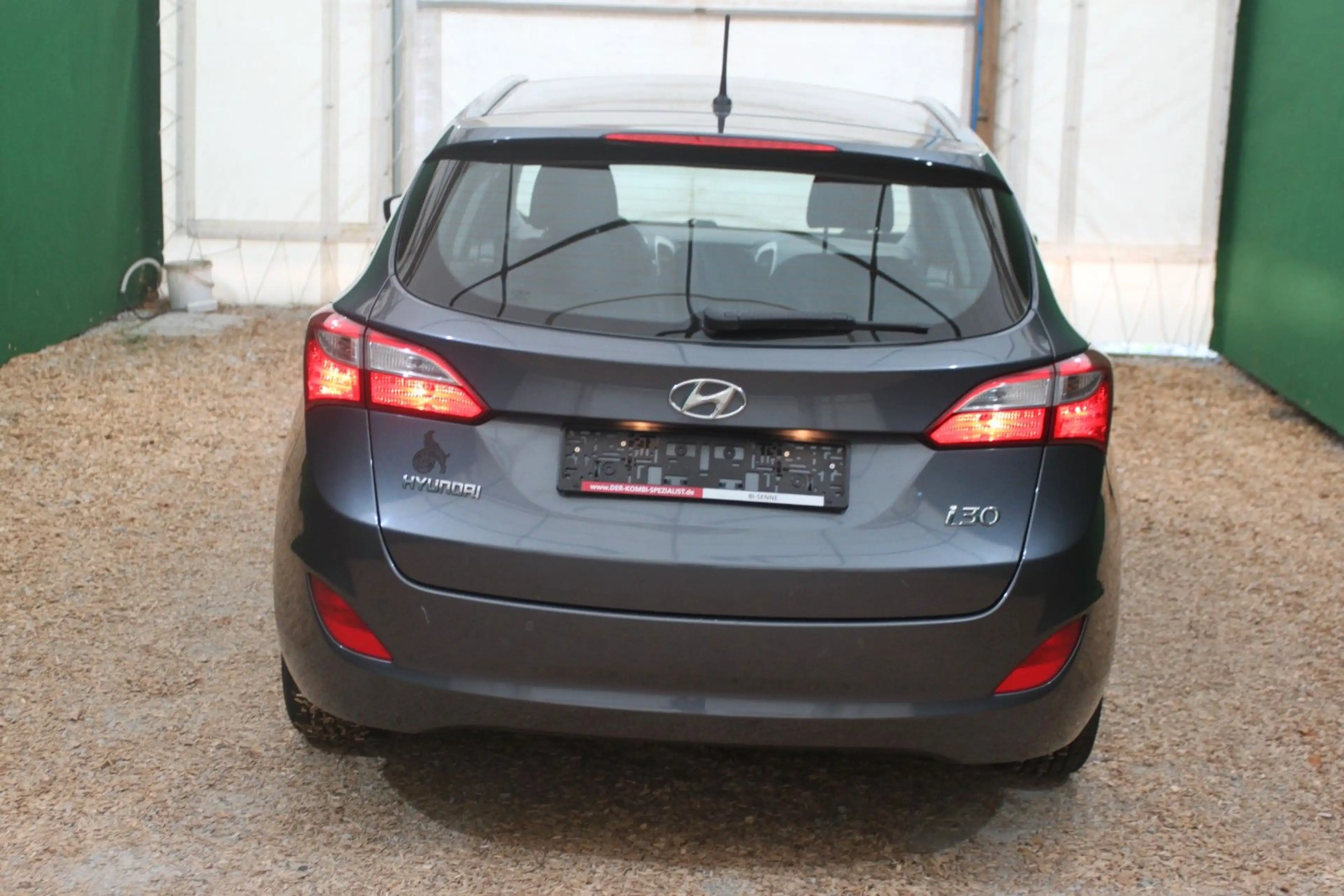 Hyundai i30 1.6/ Alu/ PDC/ Klimaautom./ Bluetooth — photo 5