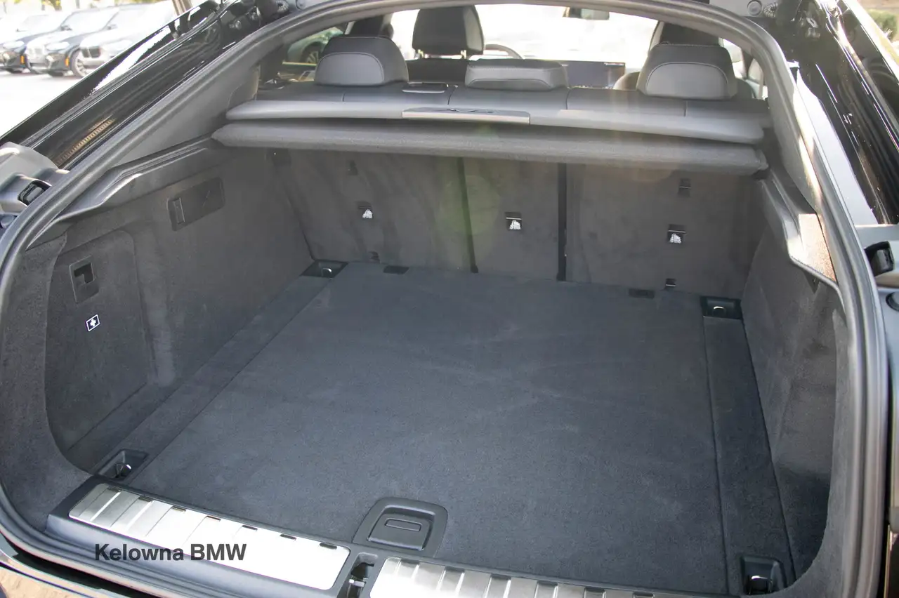 BMW X6 снимка BMW X6