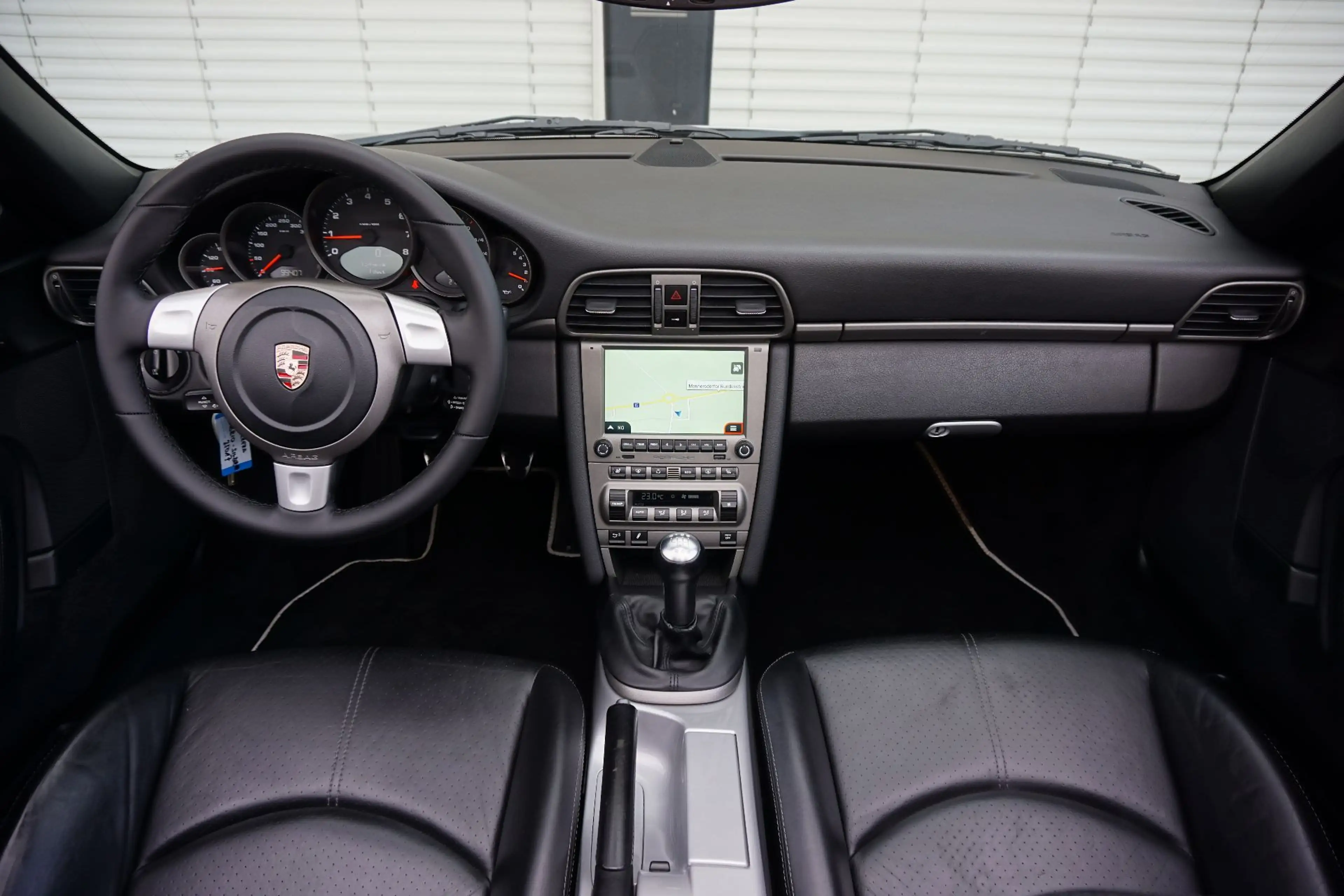 Porsche 911 Carrera Cabrio | € 431 mtl | PCCM | PASM | — photo 13