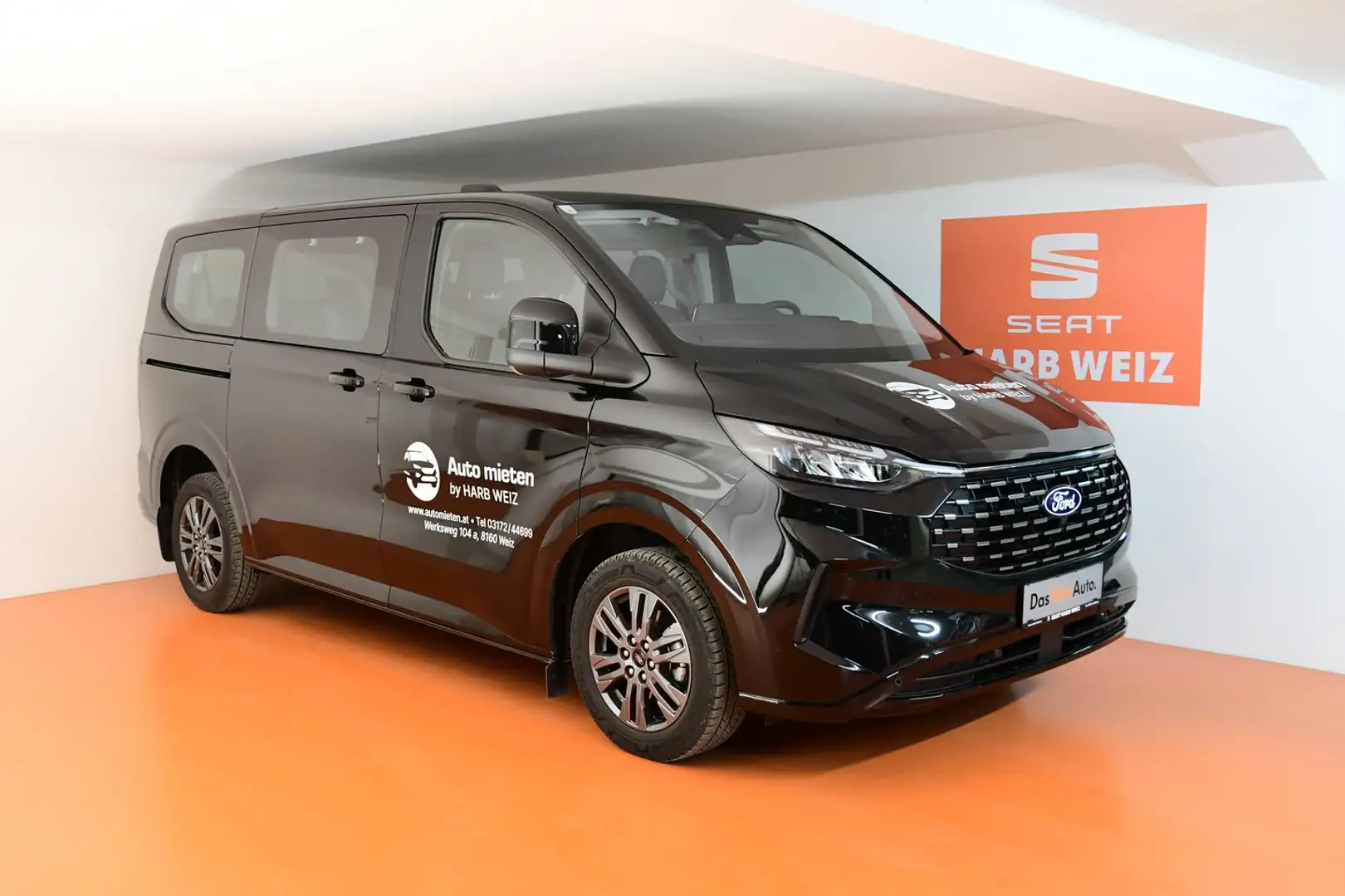 Ford Tourneo Custom Bus 2,0 EcoBlue 320 L1H1 Schwarz - 2