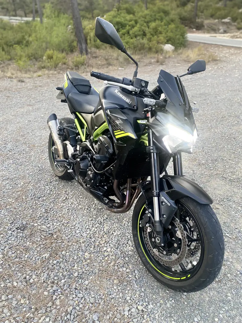 Kawasaki Z 900 🔧 Extras incluidos: 	•	Escape SC Project SC1 Homo - 2