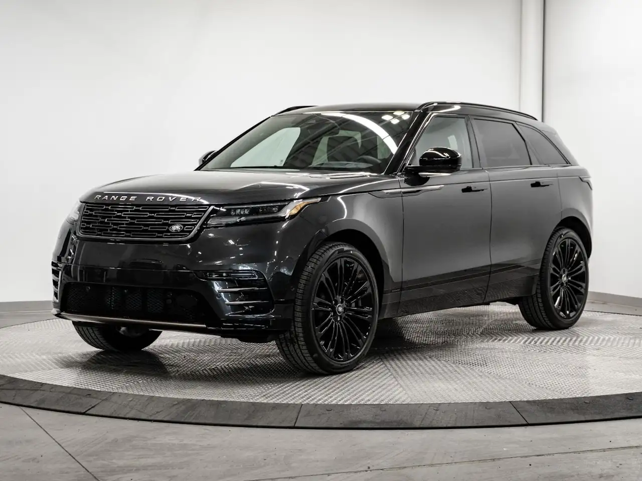 2026 Land Rover Range Rover Velar