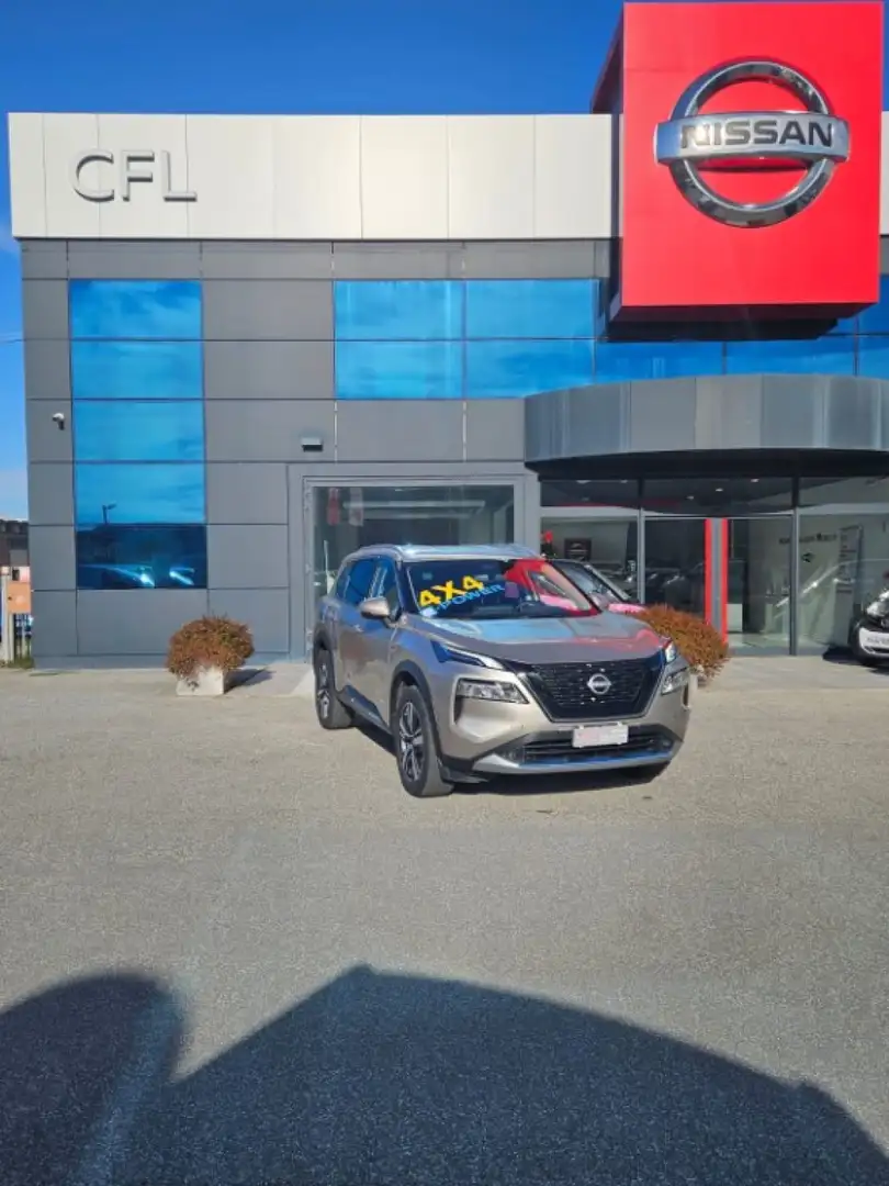 Nissan X-Trail e-Power e-4orce 4WD 5 posti Tekna Silber - 1