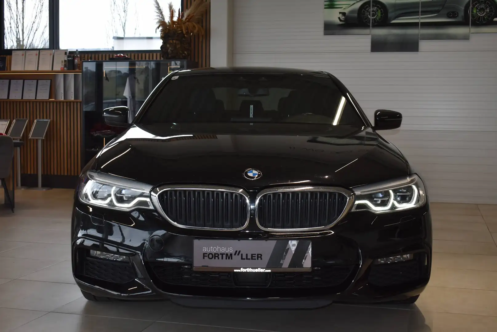 BMW 530 530 i ///M Sport Schwarz - 2