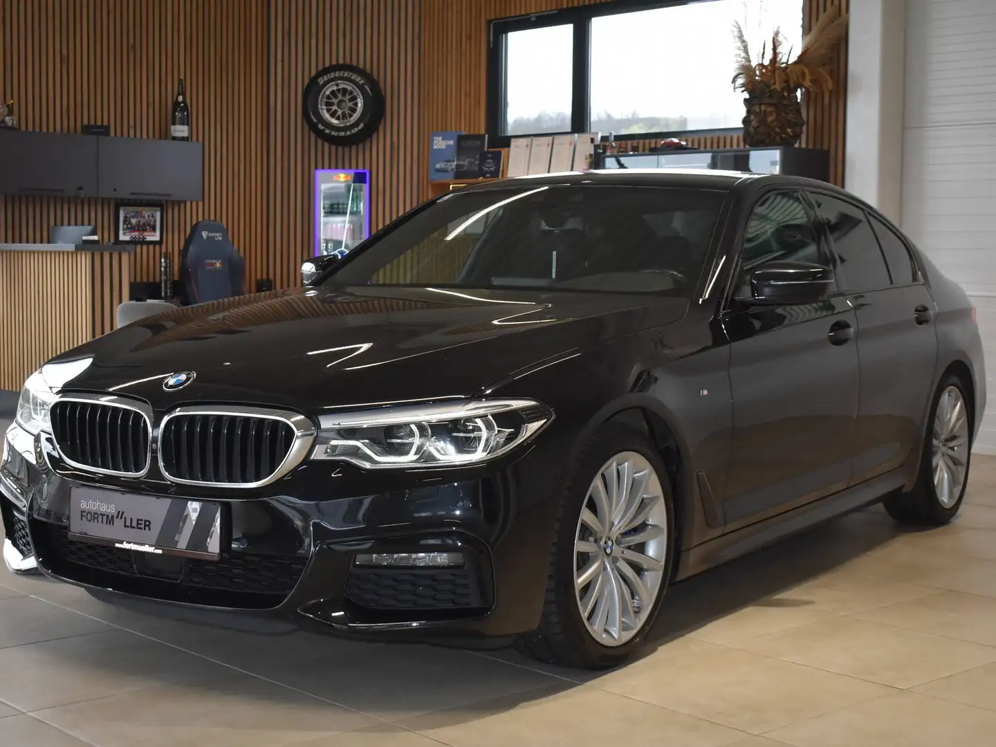 BMW 530 530 i ///M Sport Schwarz - 1
