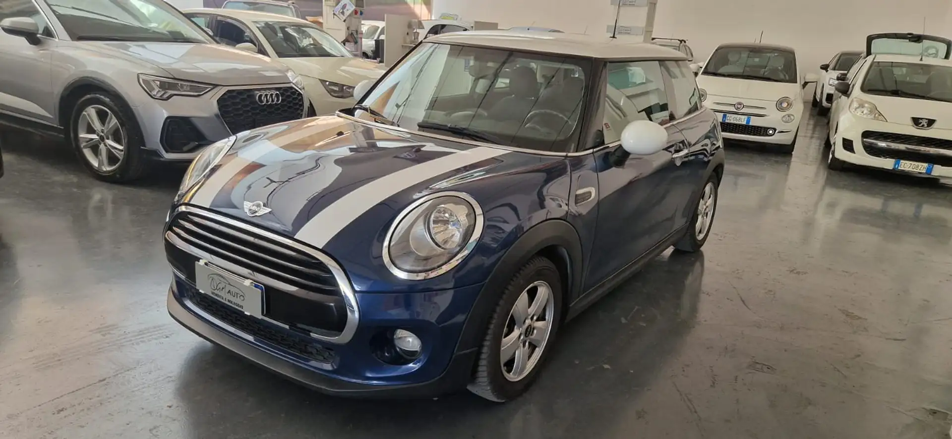 MINI Cooper D 1.5 Business 3p Blu/Azzurro - 2