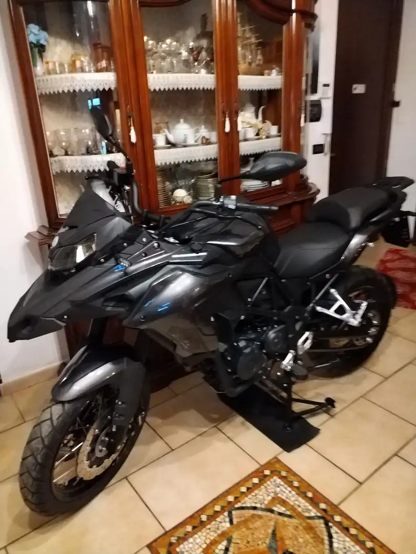 Benelli TRK 502 Czarny - 1